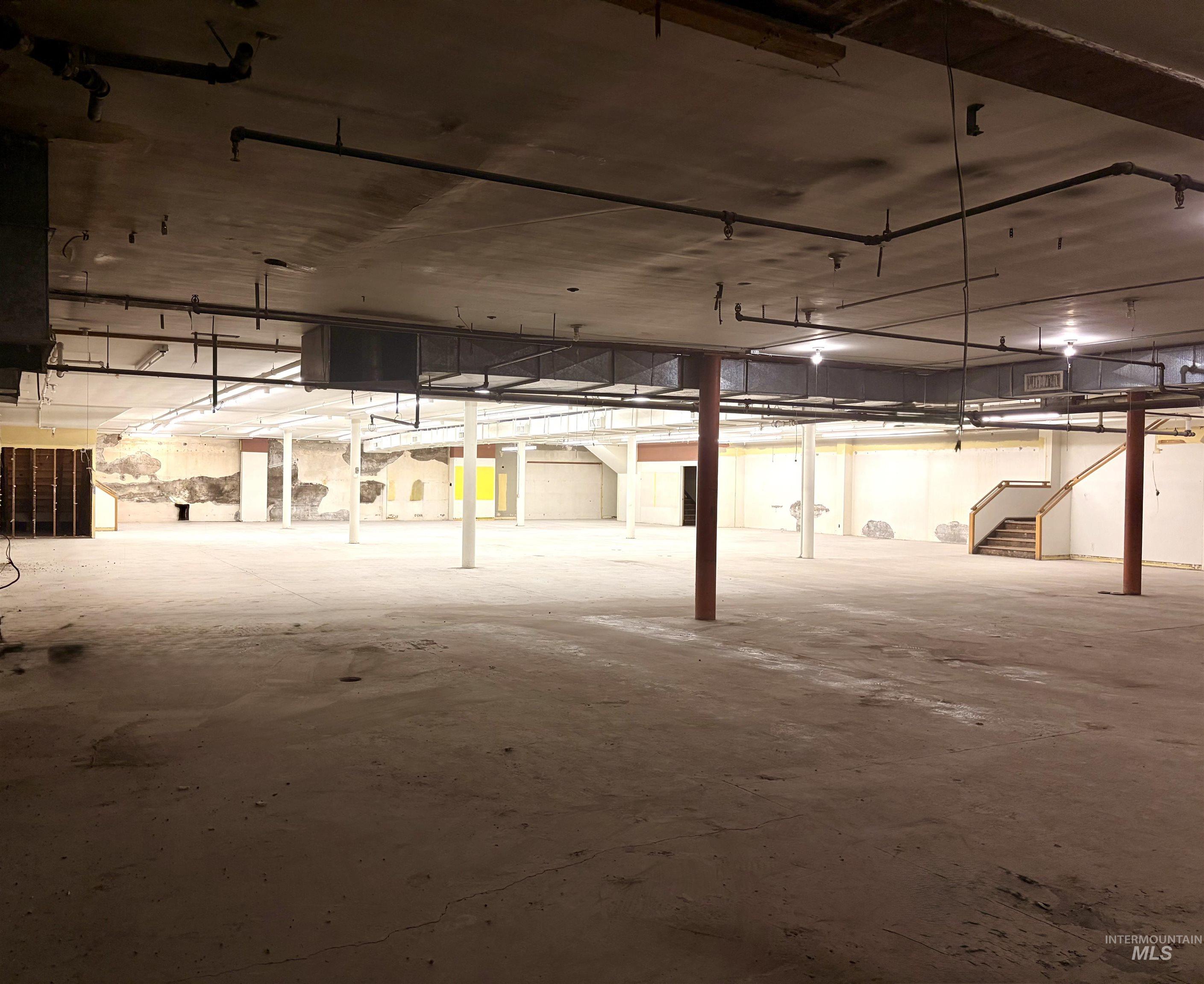 202 Main Avenue South Property Photo 29