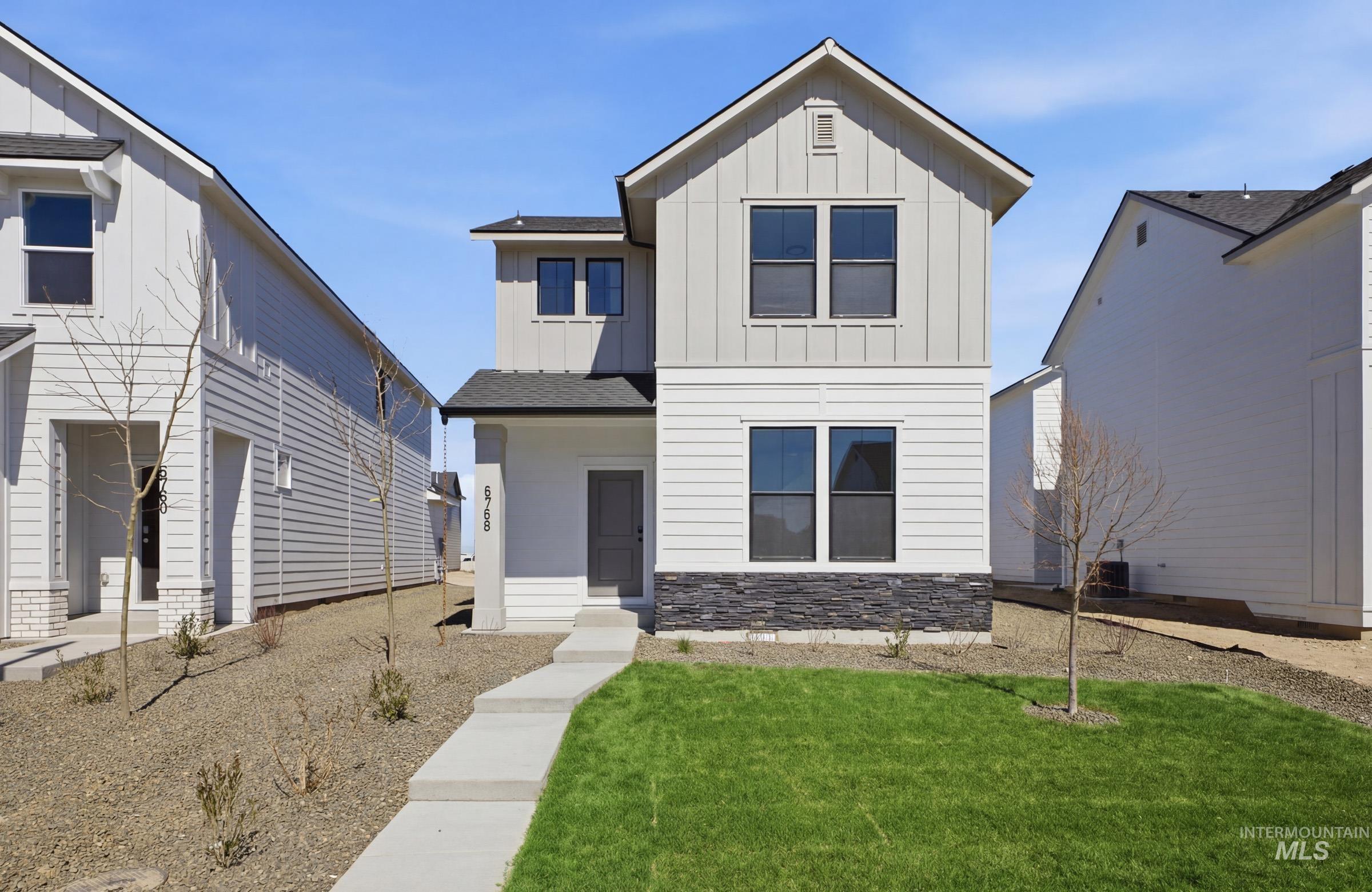 6768 W Redwood Creek Dr Property Photo 1