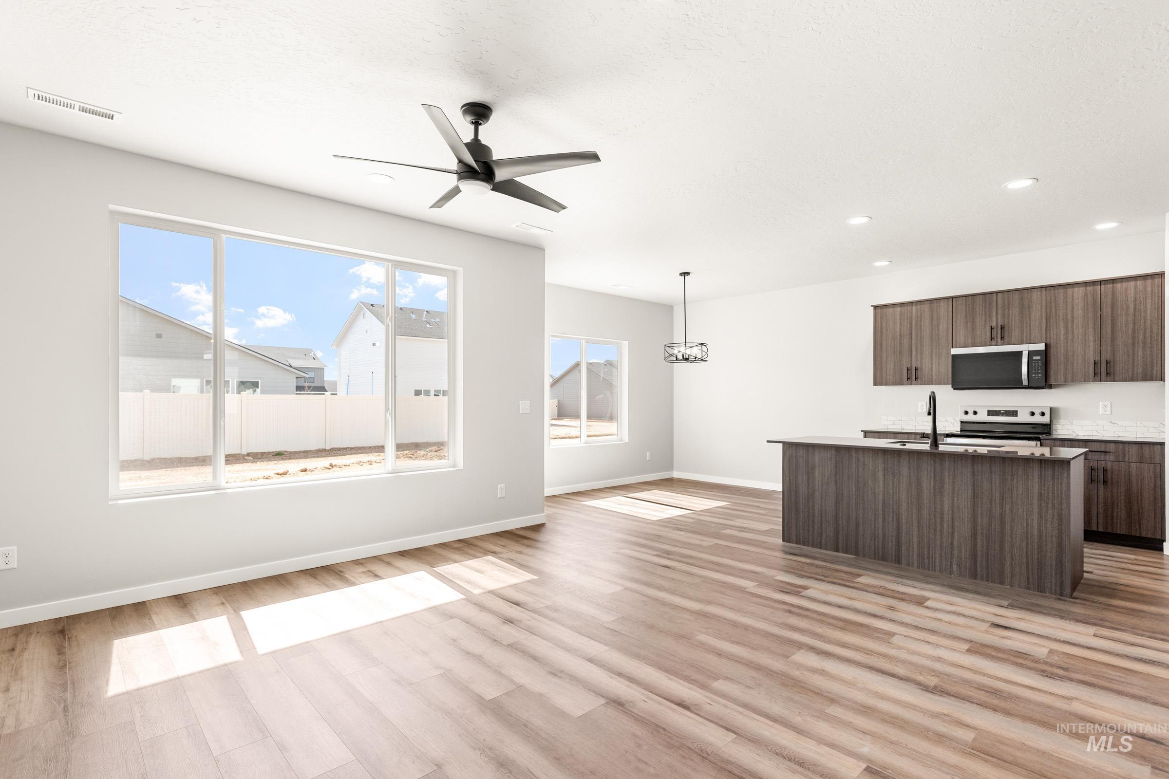 8238 E Cool River Lp Property Photo 11