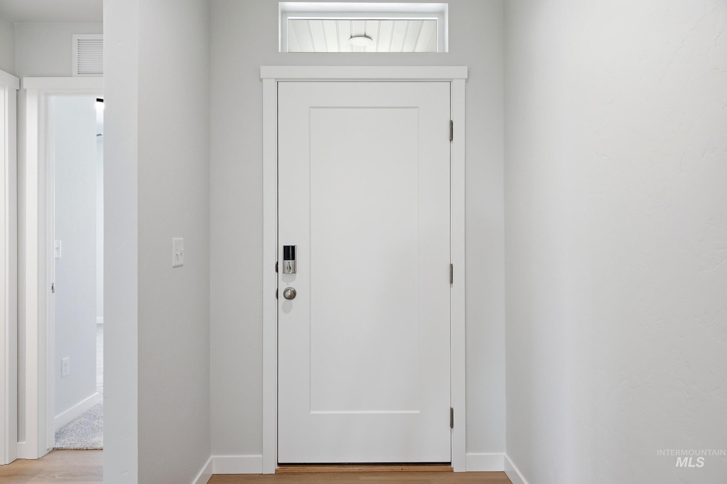 600 Rosemary Ave Property Photo 2