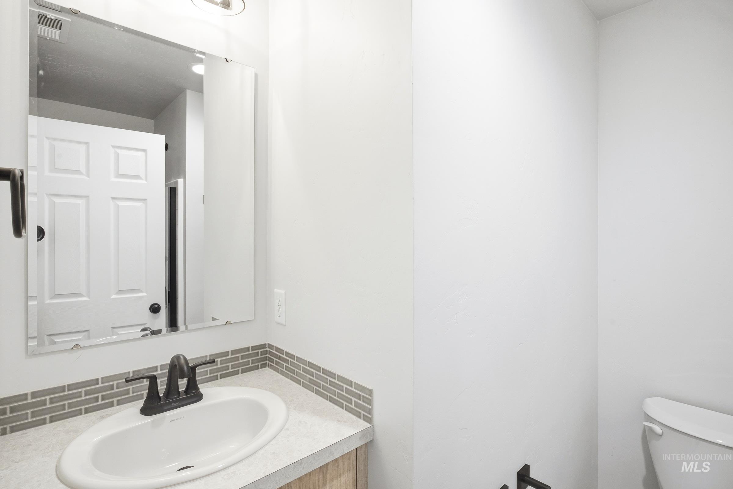 1106 W Cub River Dr Property Photo 12