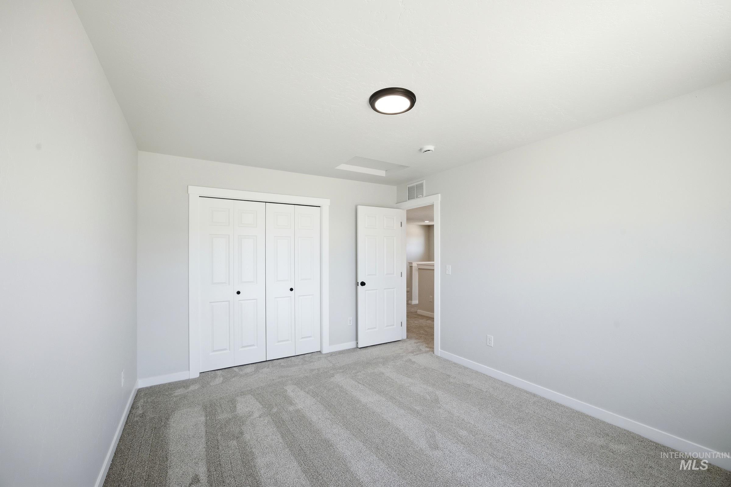 1106 W Cub River Dr Property Photo 17