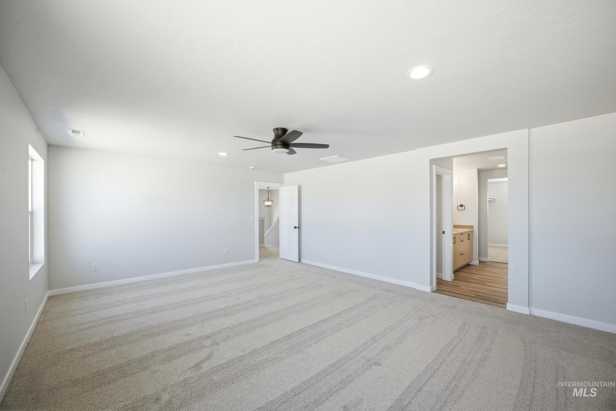 1106 W Cub River Dr Property Photo 26