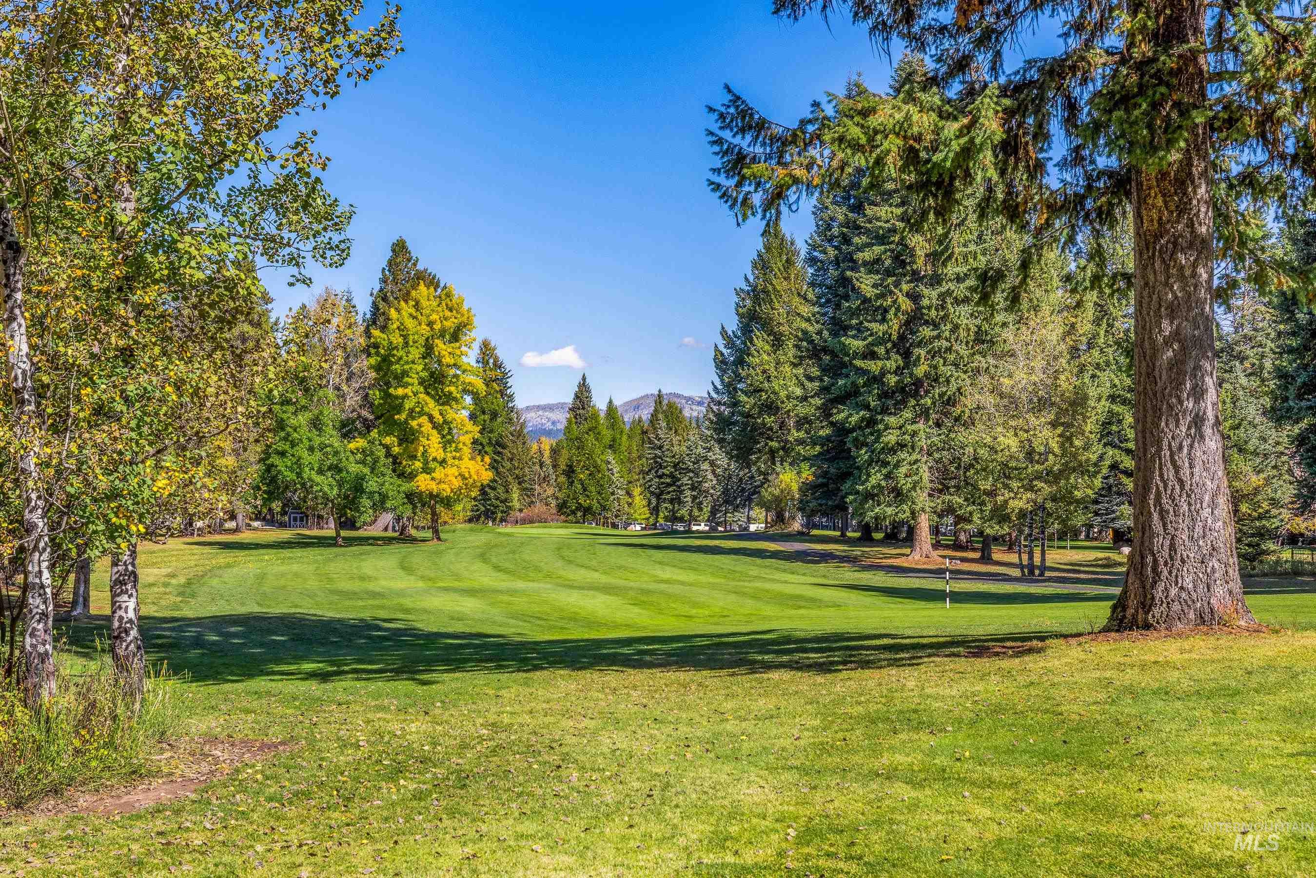 1365 Divot Lane Property Photo 2