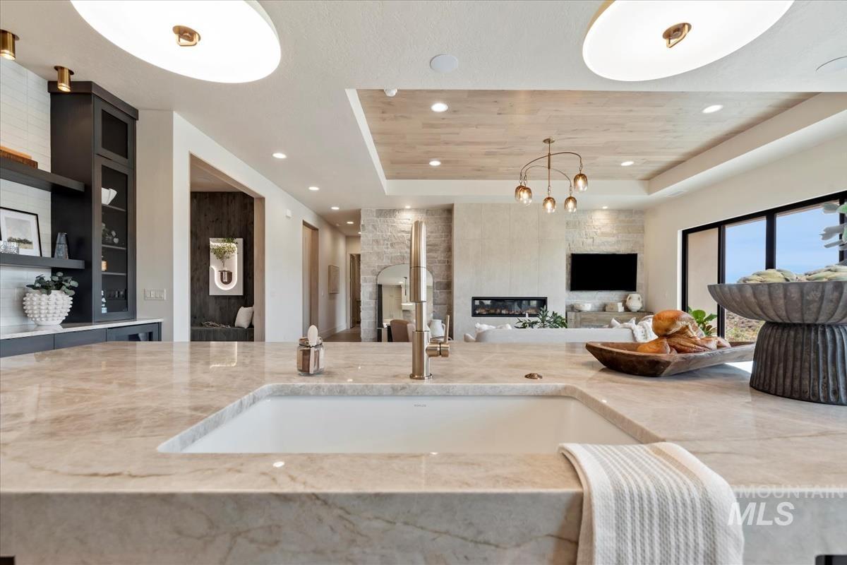 20185 N Swire Green Way Property Photo 14