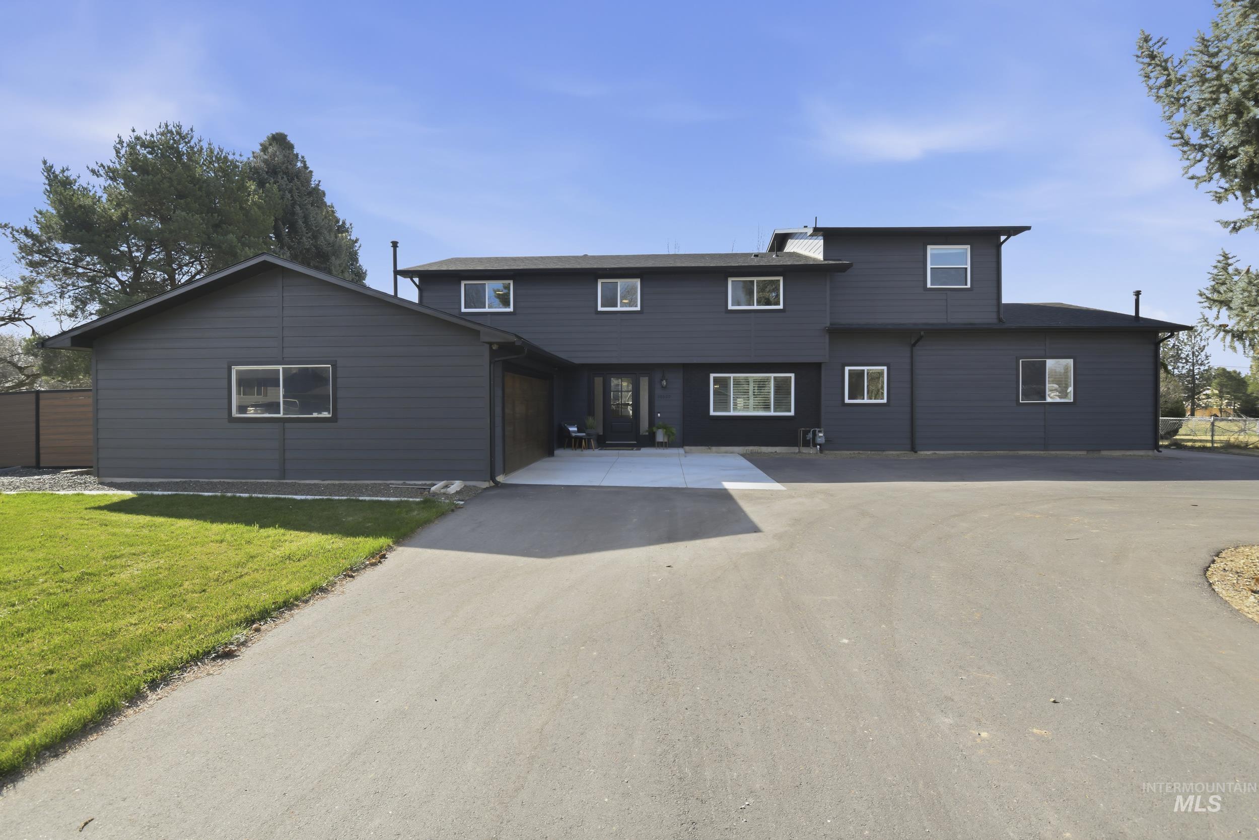 10325 W Roan Meadows Dr Property Photo 4