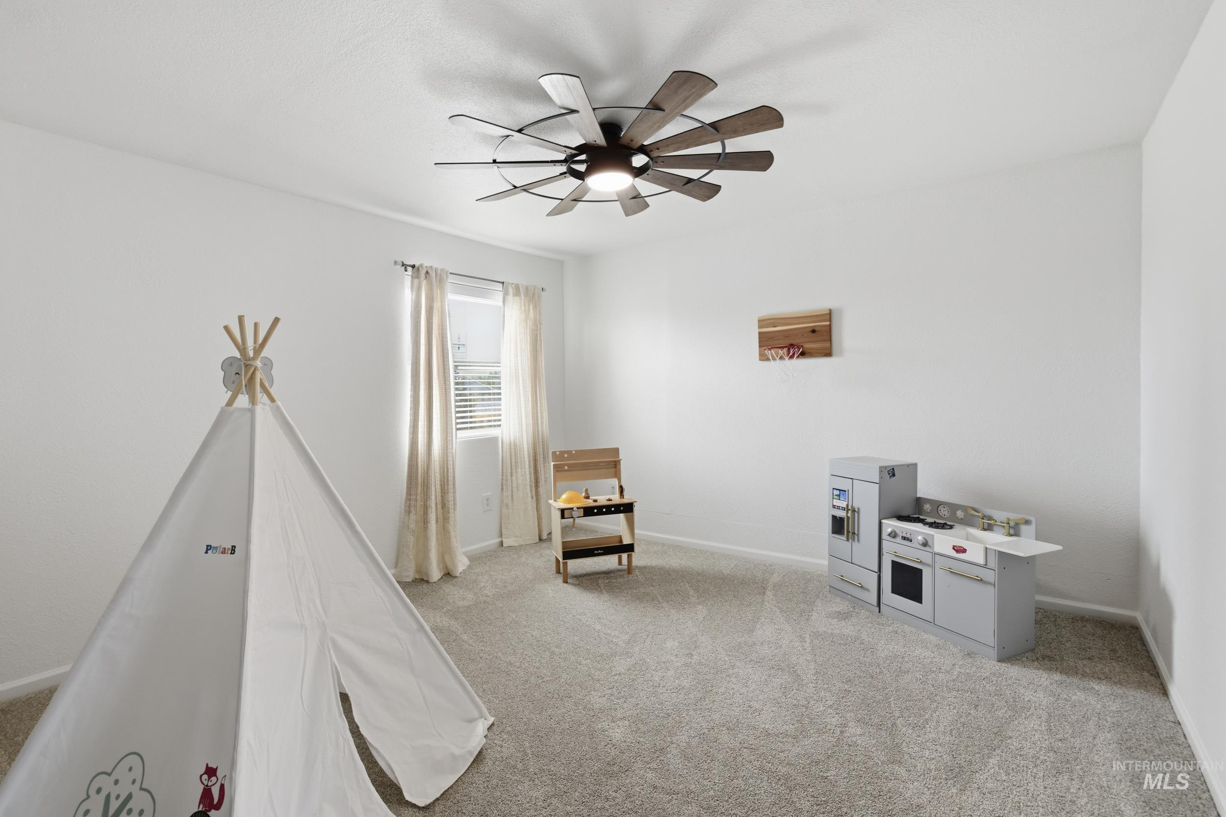 10325 W Roan Meadows Dr Property Photo 24