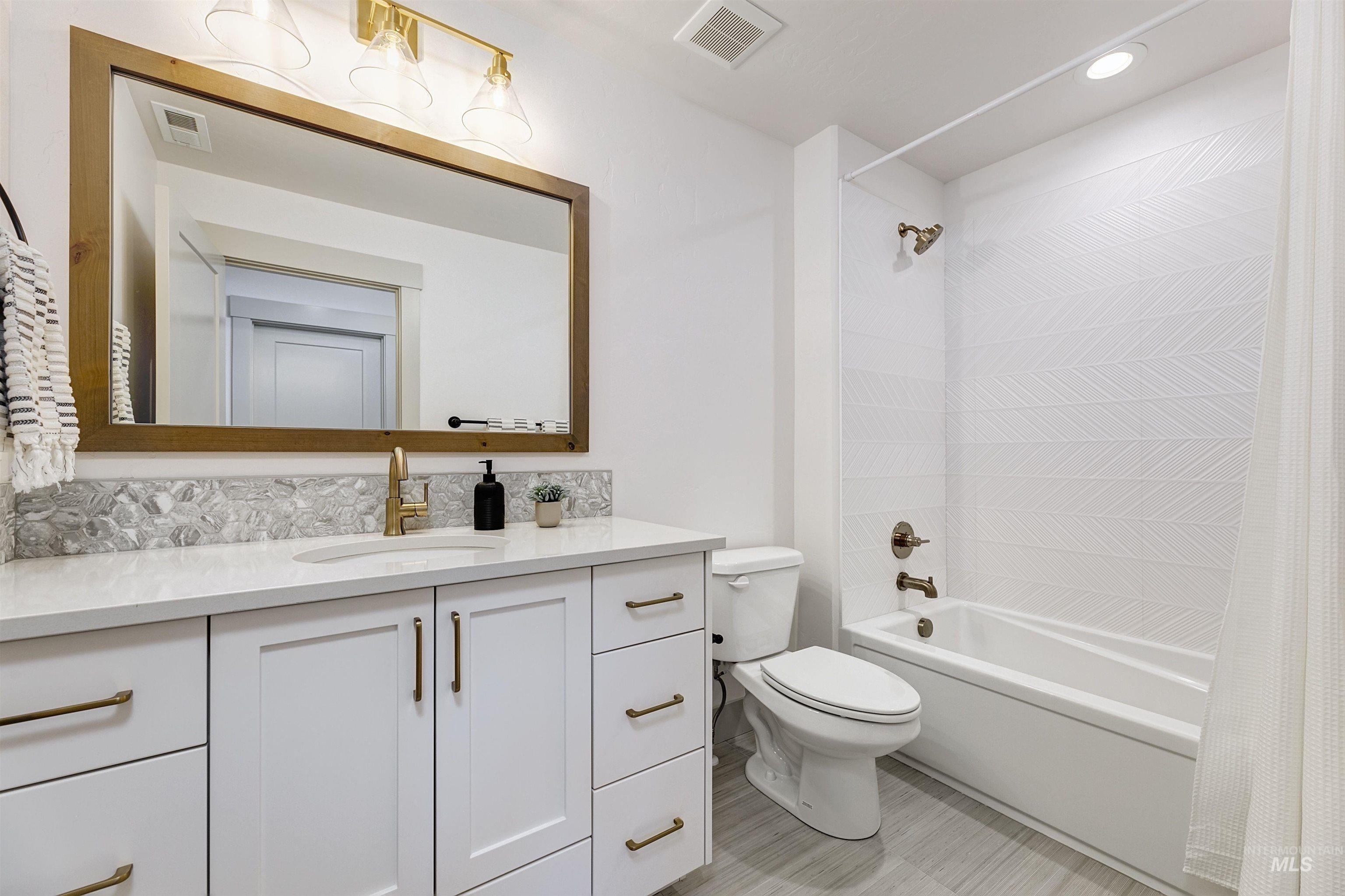 2864 E Mardia St Property Photo 14