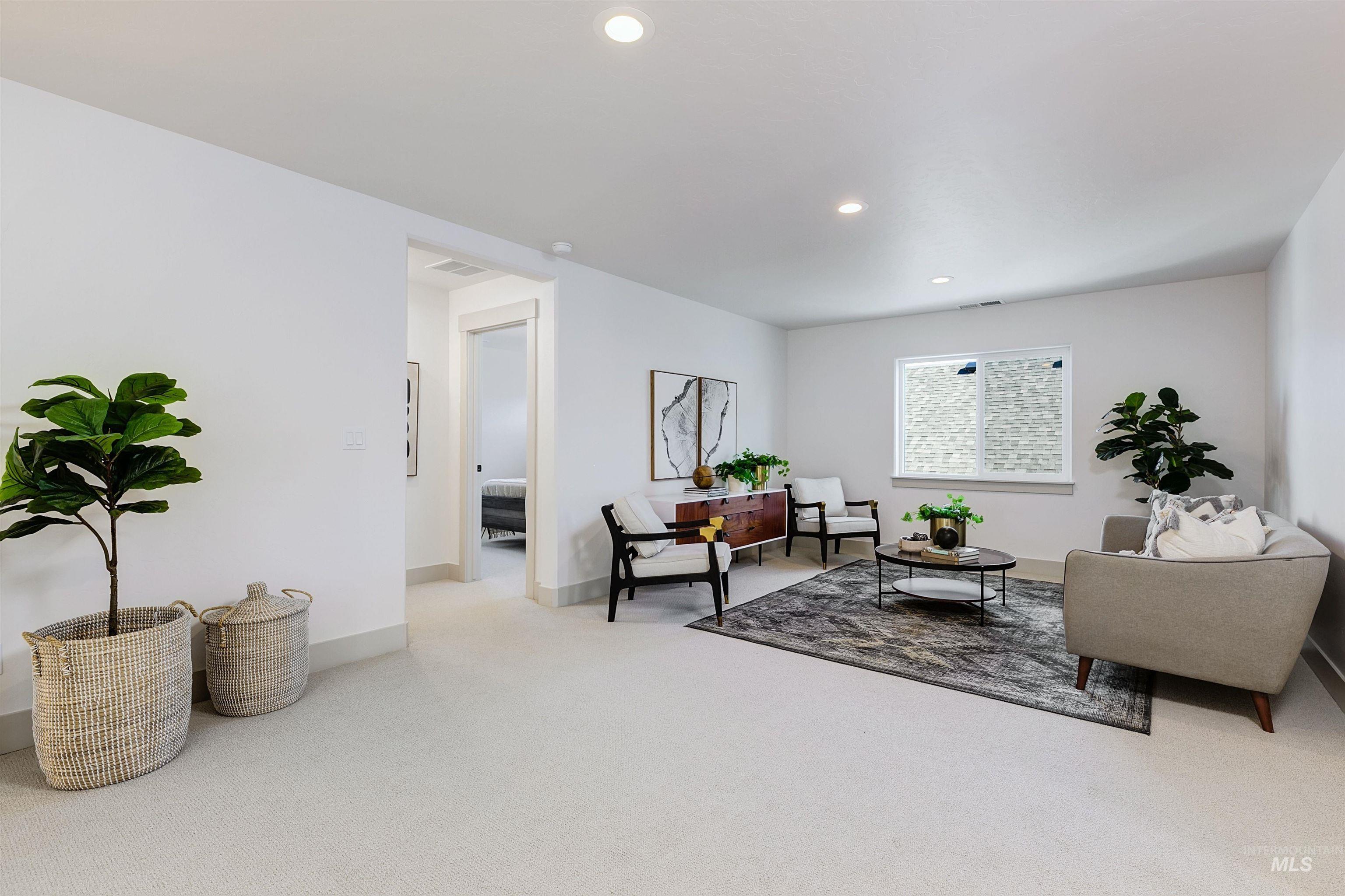 2864 E Mardia St Property Photo 17