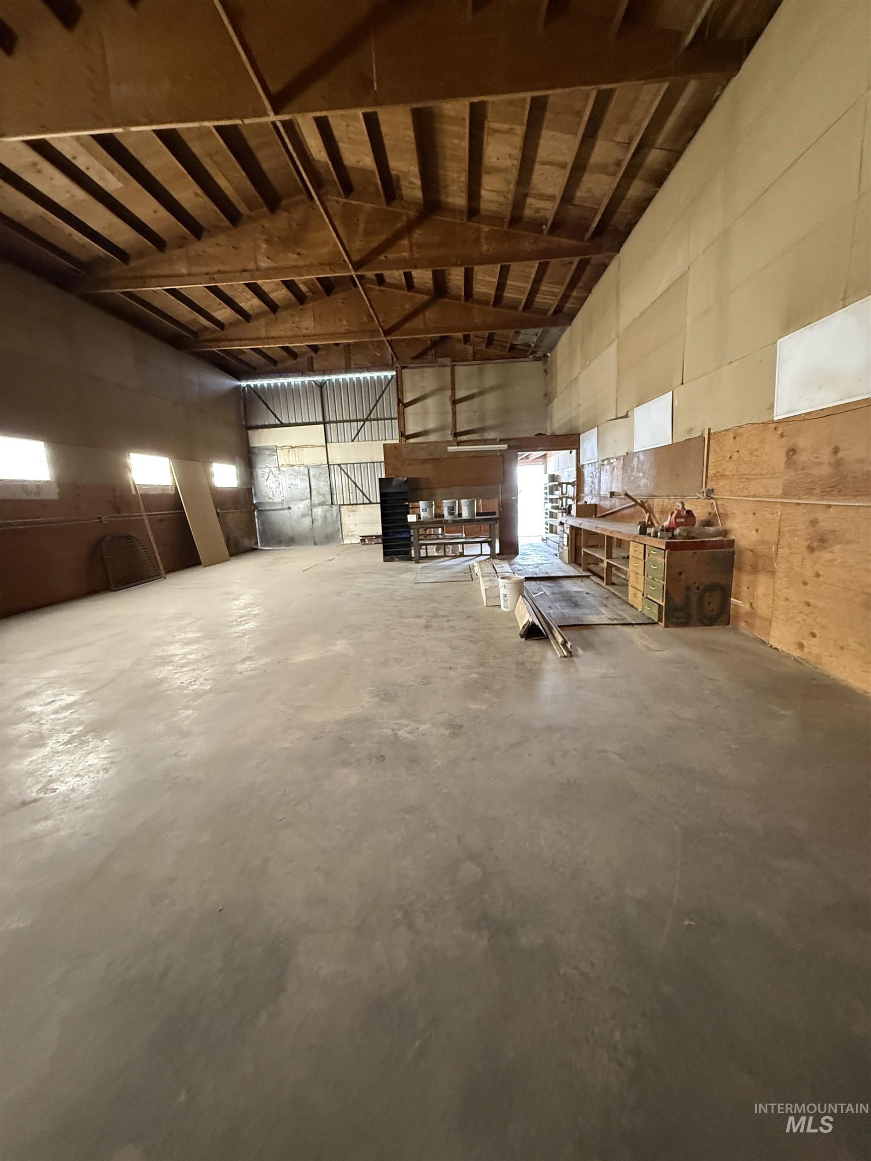114 E Montana Property Photo 18