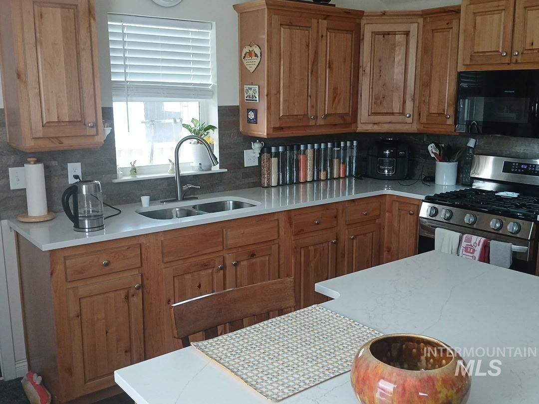 419 Fruitland Property Photo 5