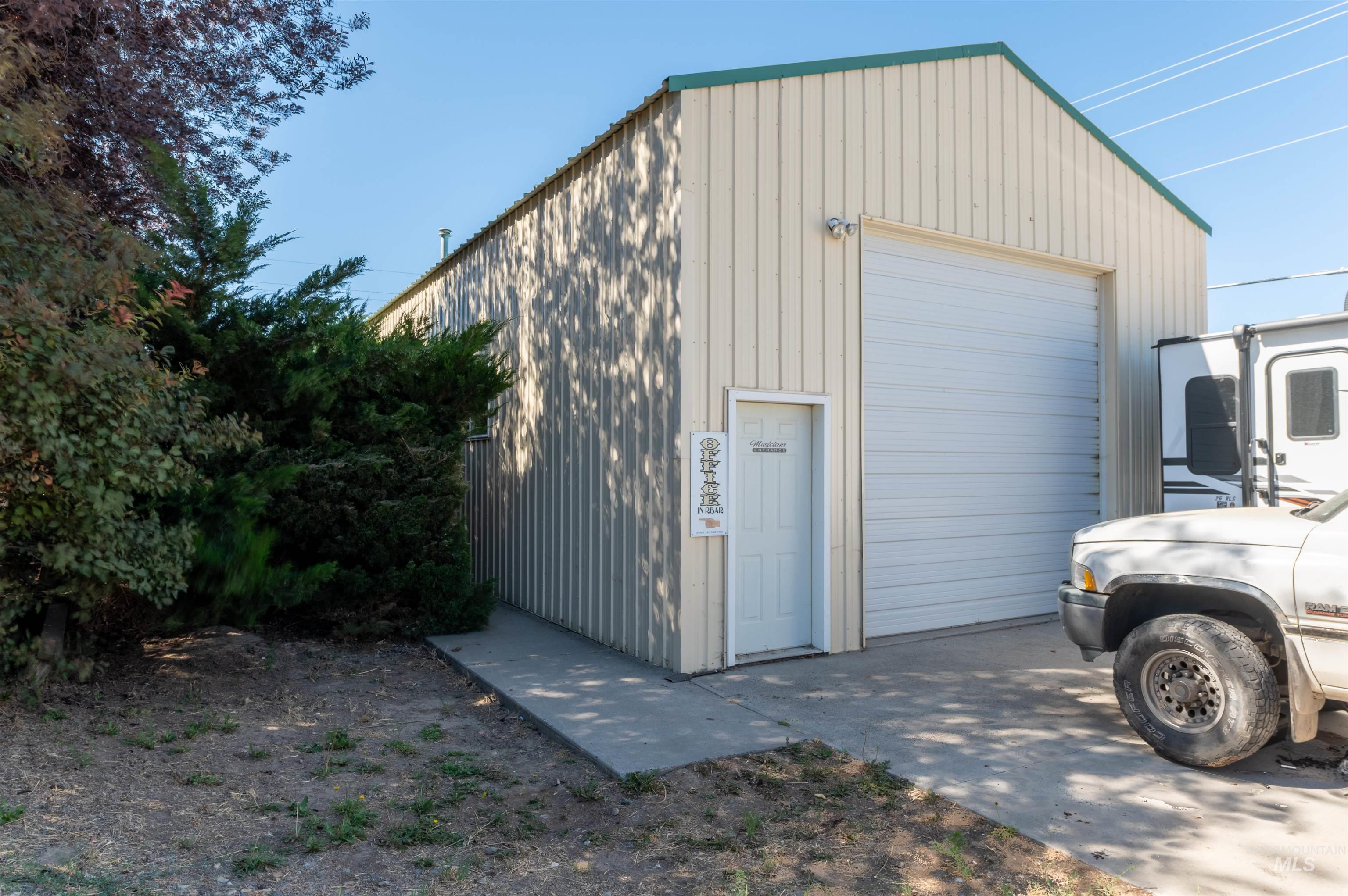 2 E 500 S Property Photo 39
