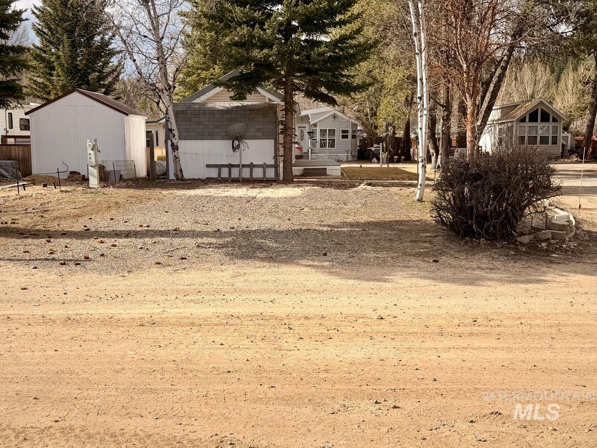 16 B Street Property Photo 1