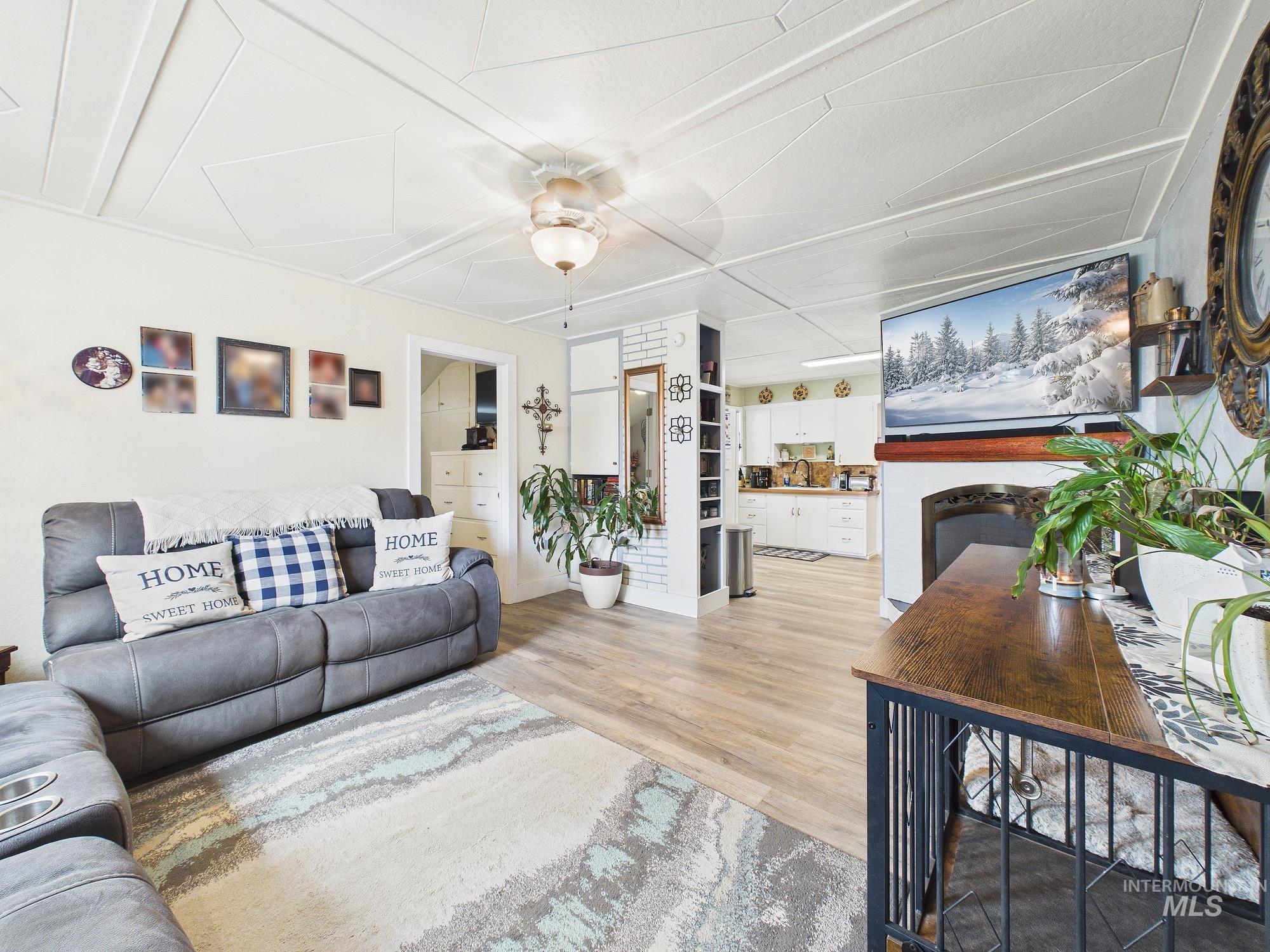 2133 Hollywood Blvd Property Photo 17