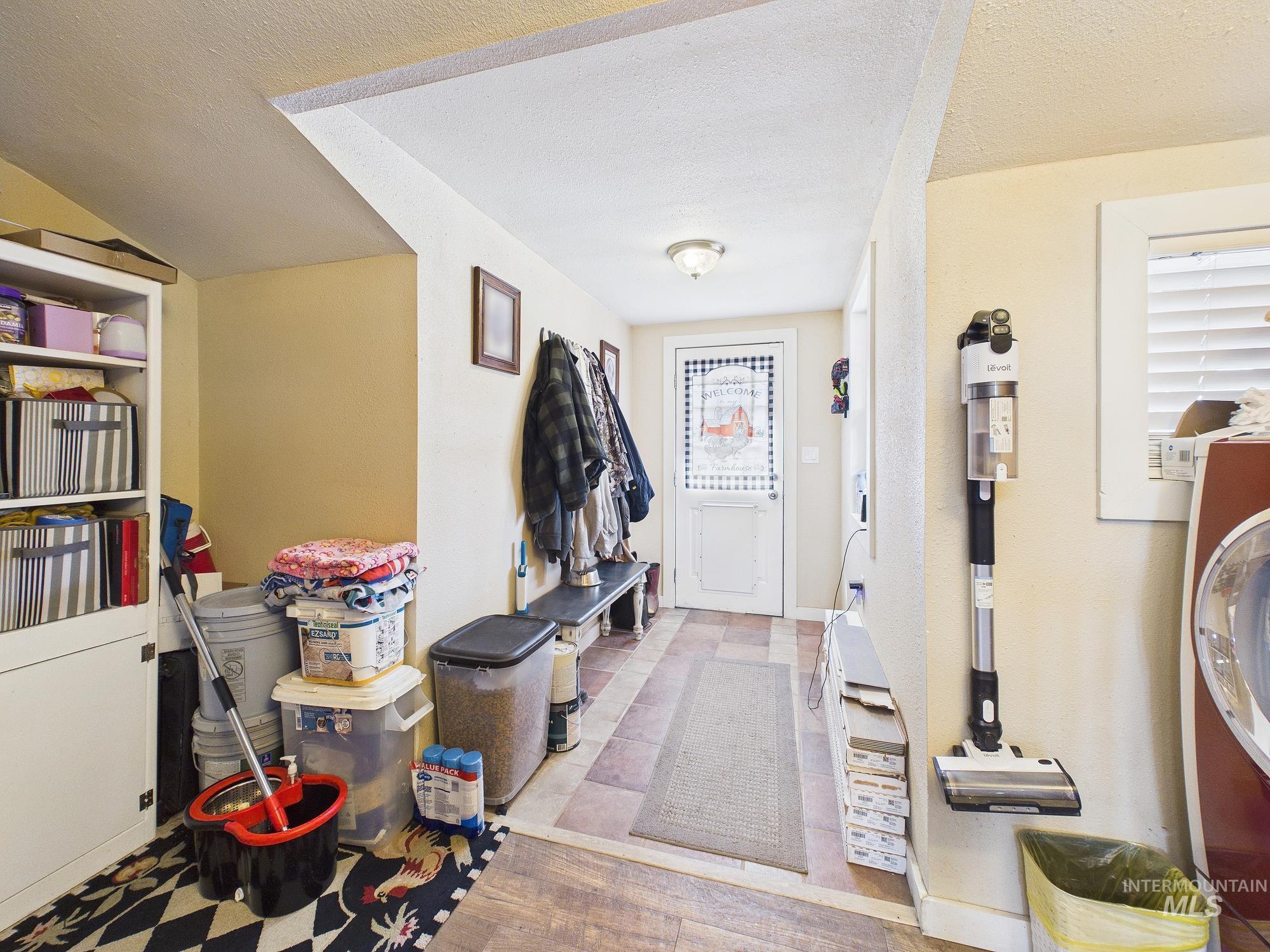 2133 Hollywood Blvd Property Photo 19