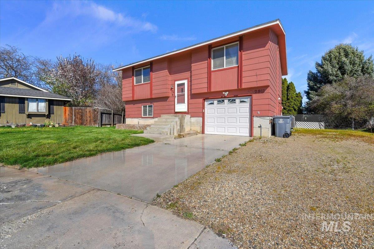 2811 Apollo Place Property Photo 3