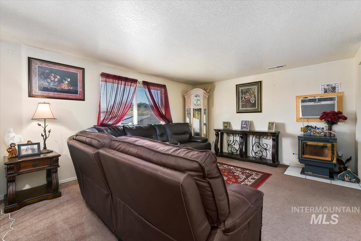 2811 Apollo Place Property Photo 6