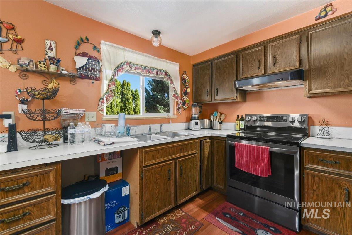2811 Apollo Place Property Photo 10