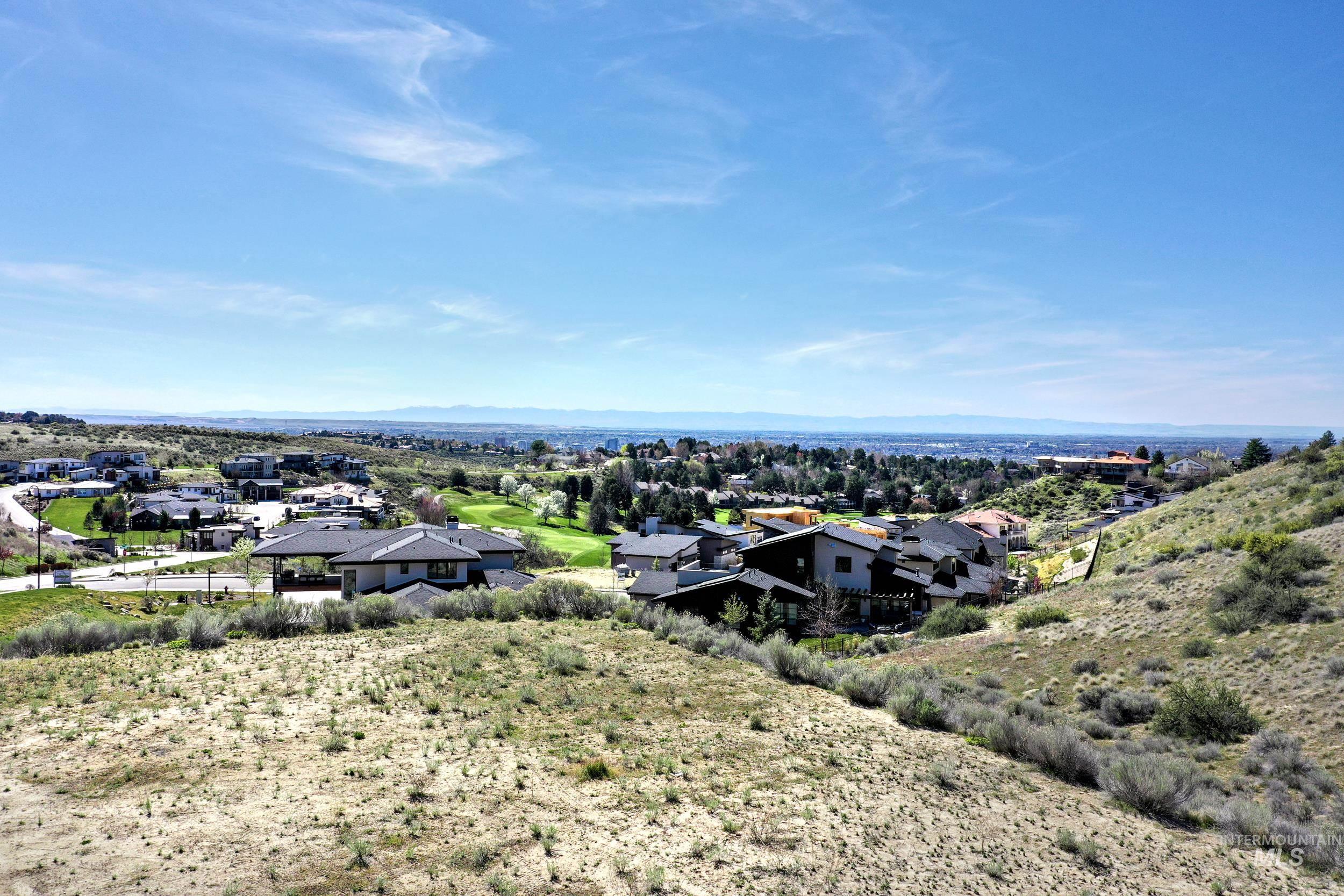4335 N Sandpoint Way Property Photo 4
