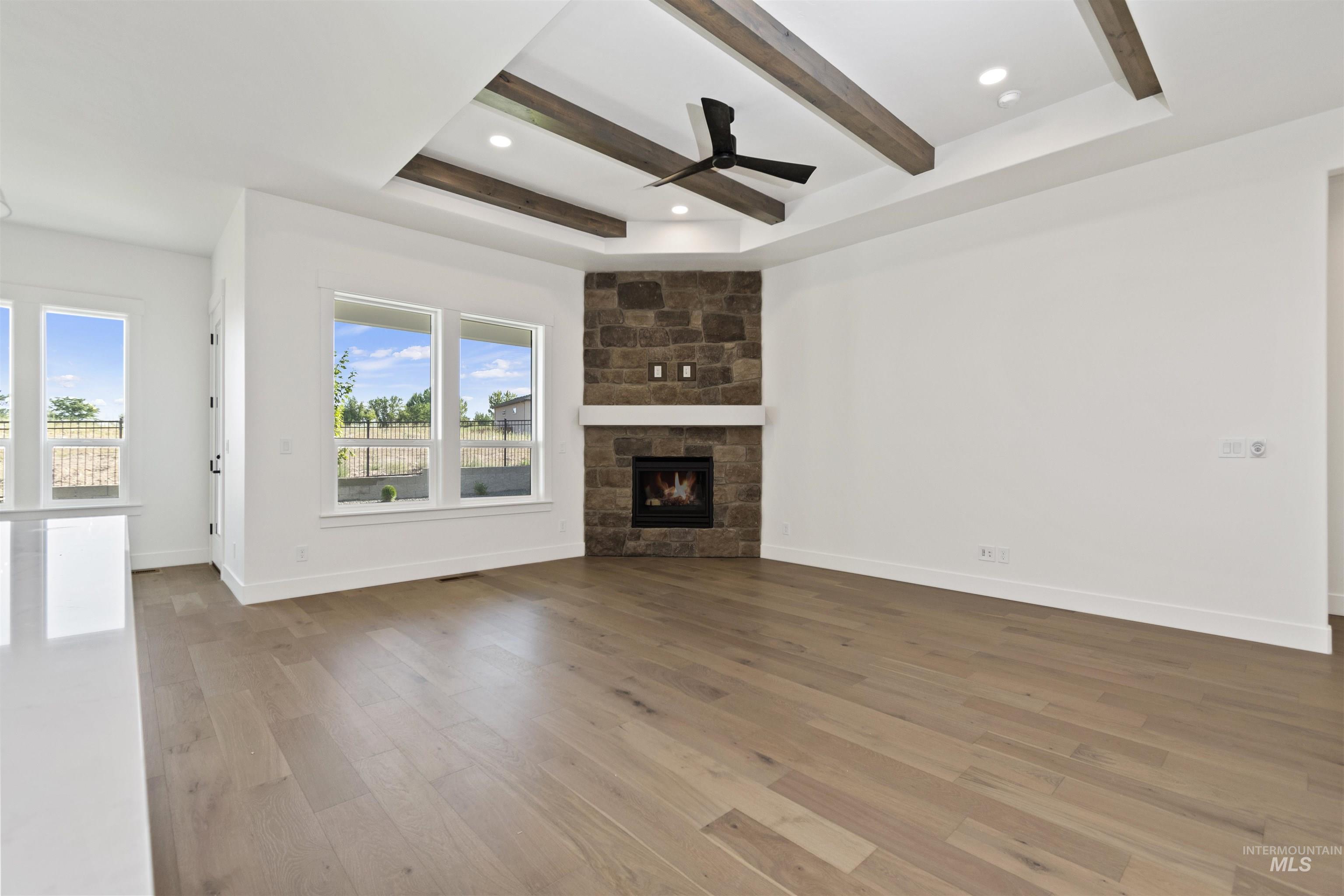 2117 E Sweet Pearl Property Photo 6
