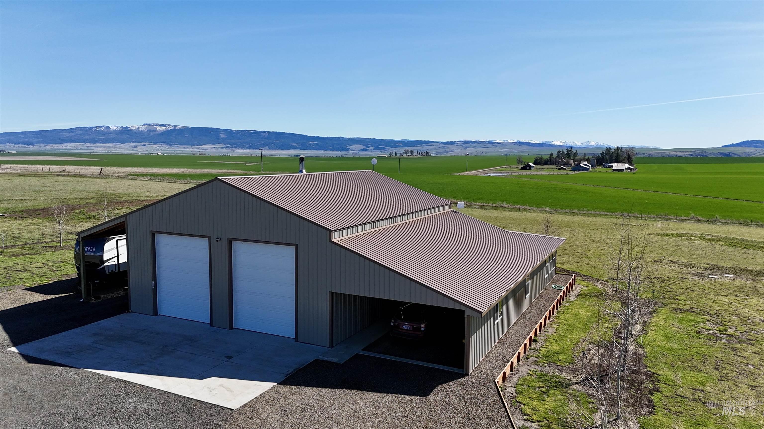 232 Camas Rd. Property Photo 2