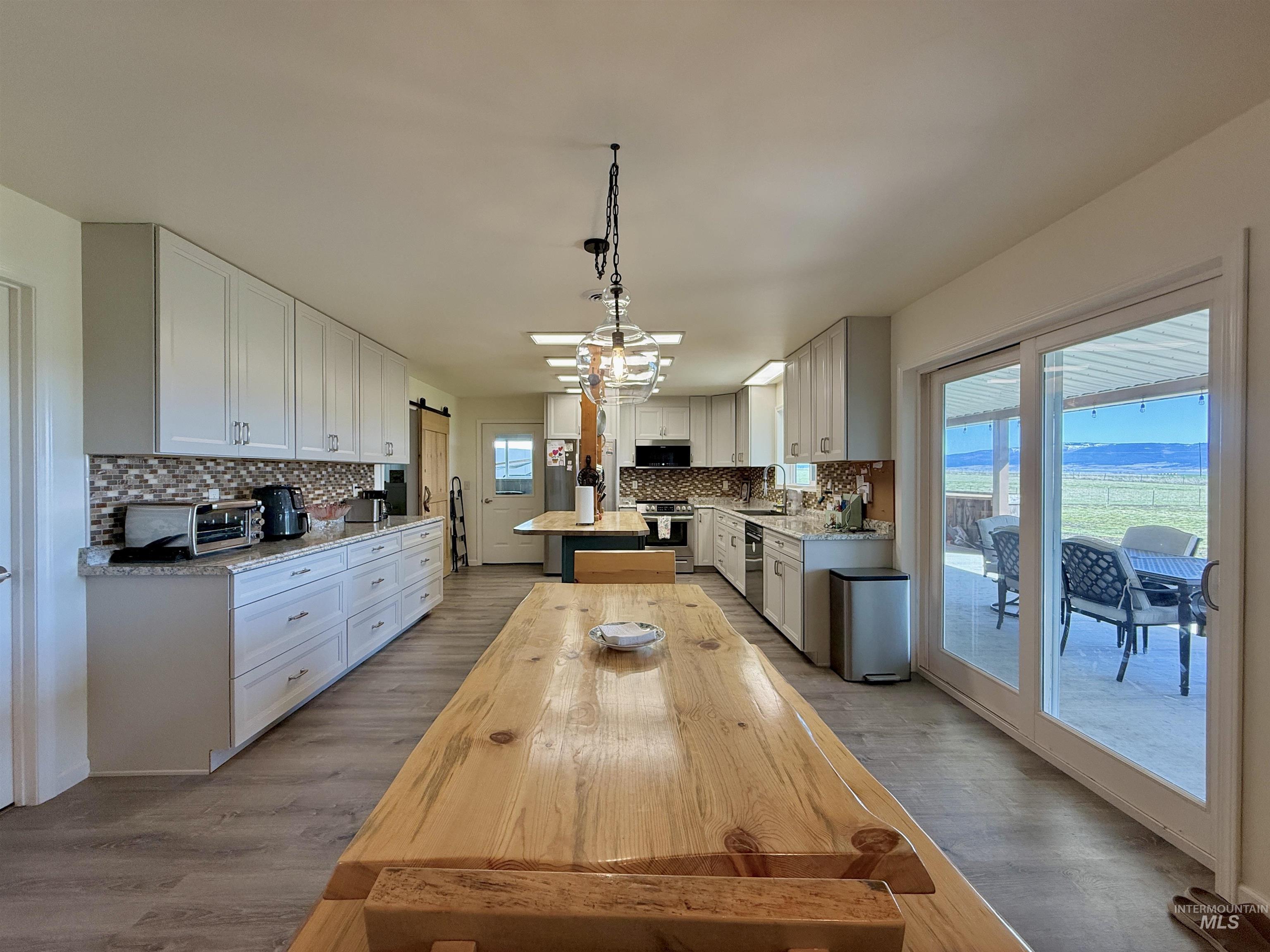 232 Camas Rd. Property Photo 16