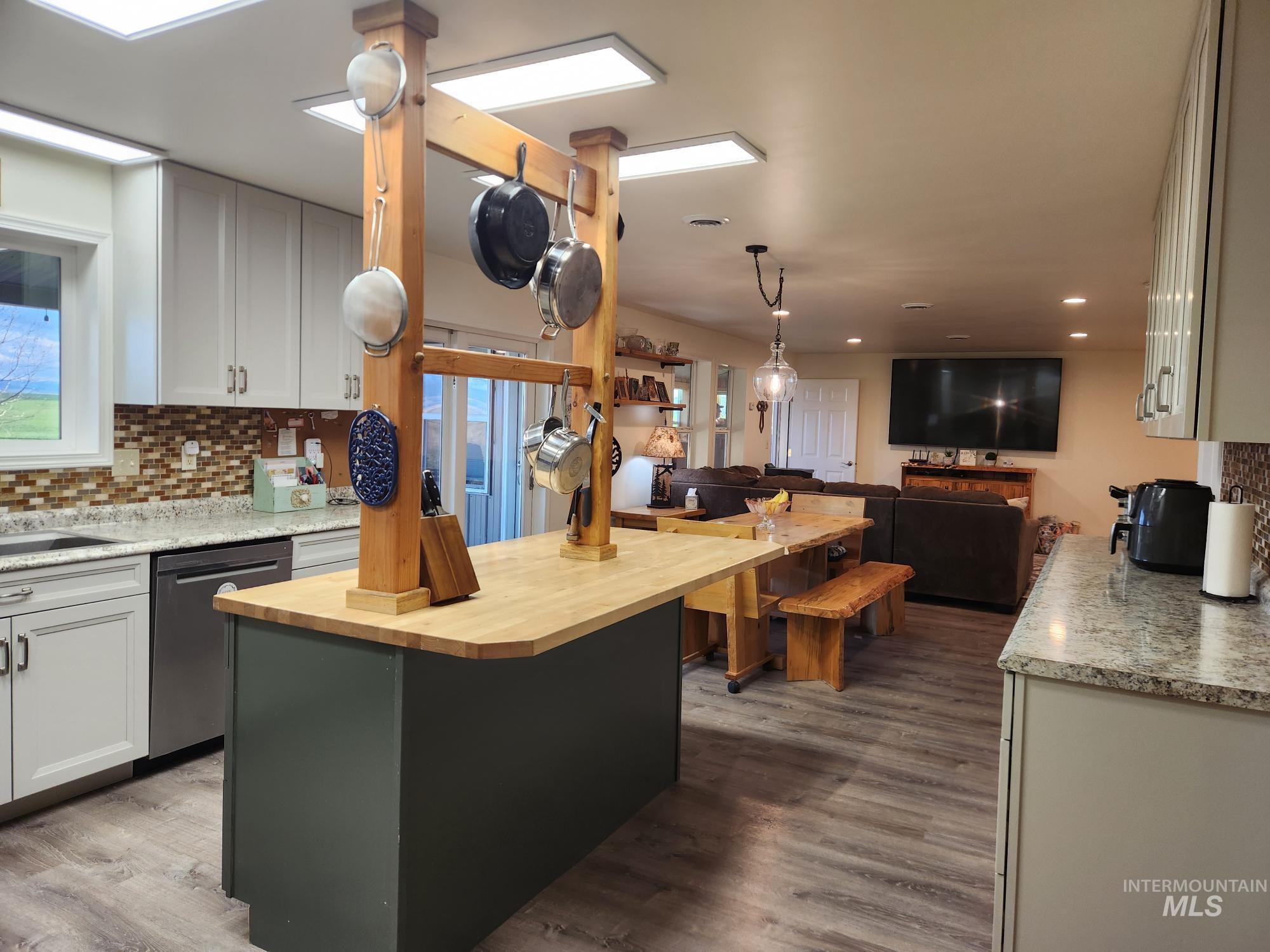 232 Camas Rd. Property Photo 18