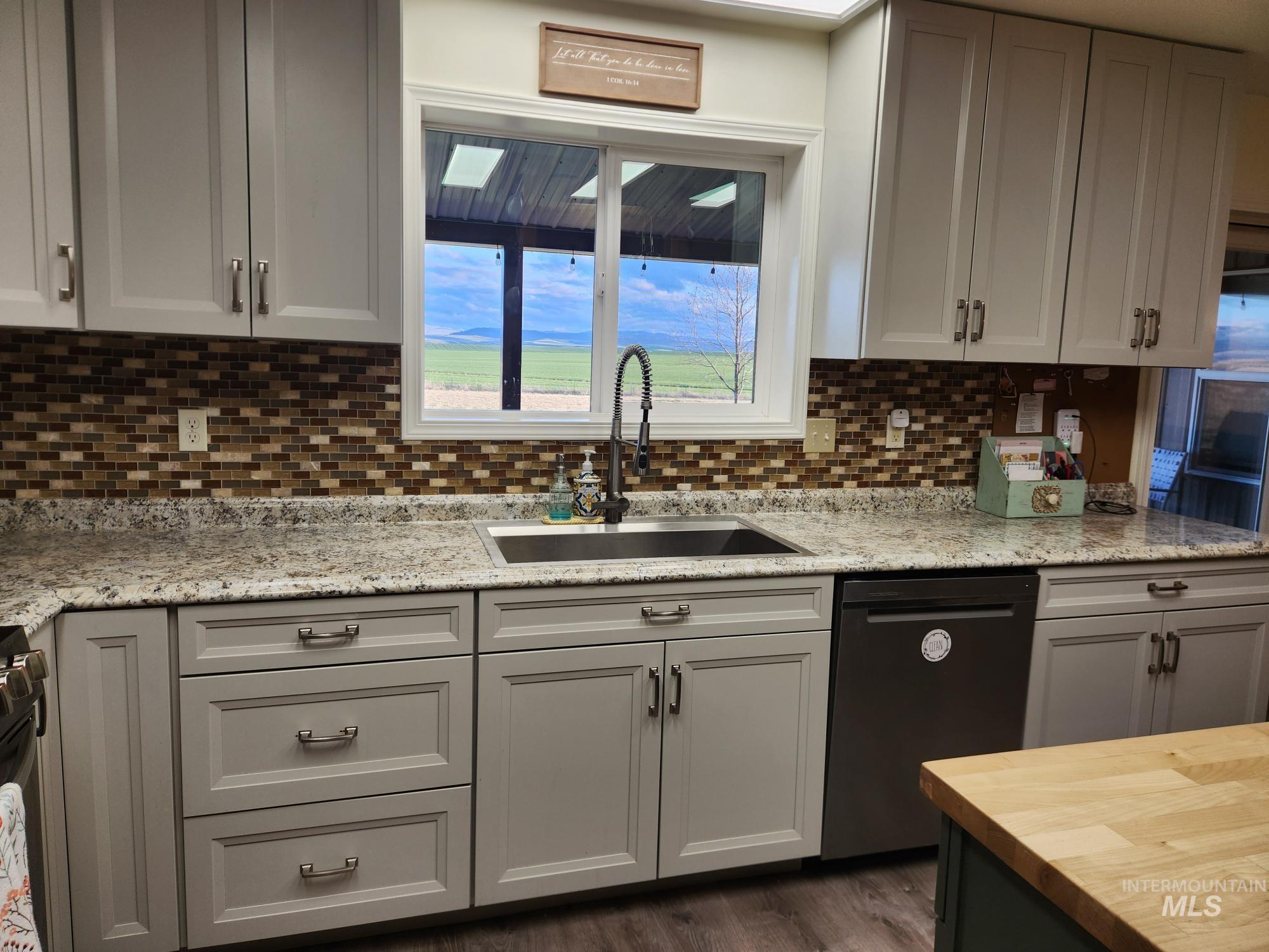 232 Camas Rd. Property Photo 19