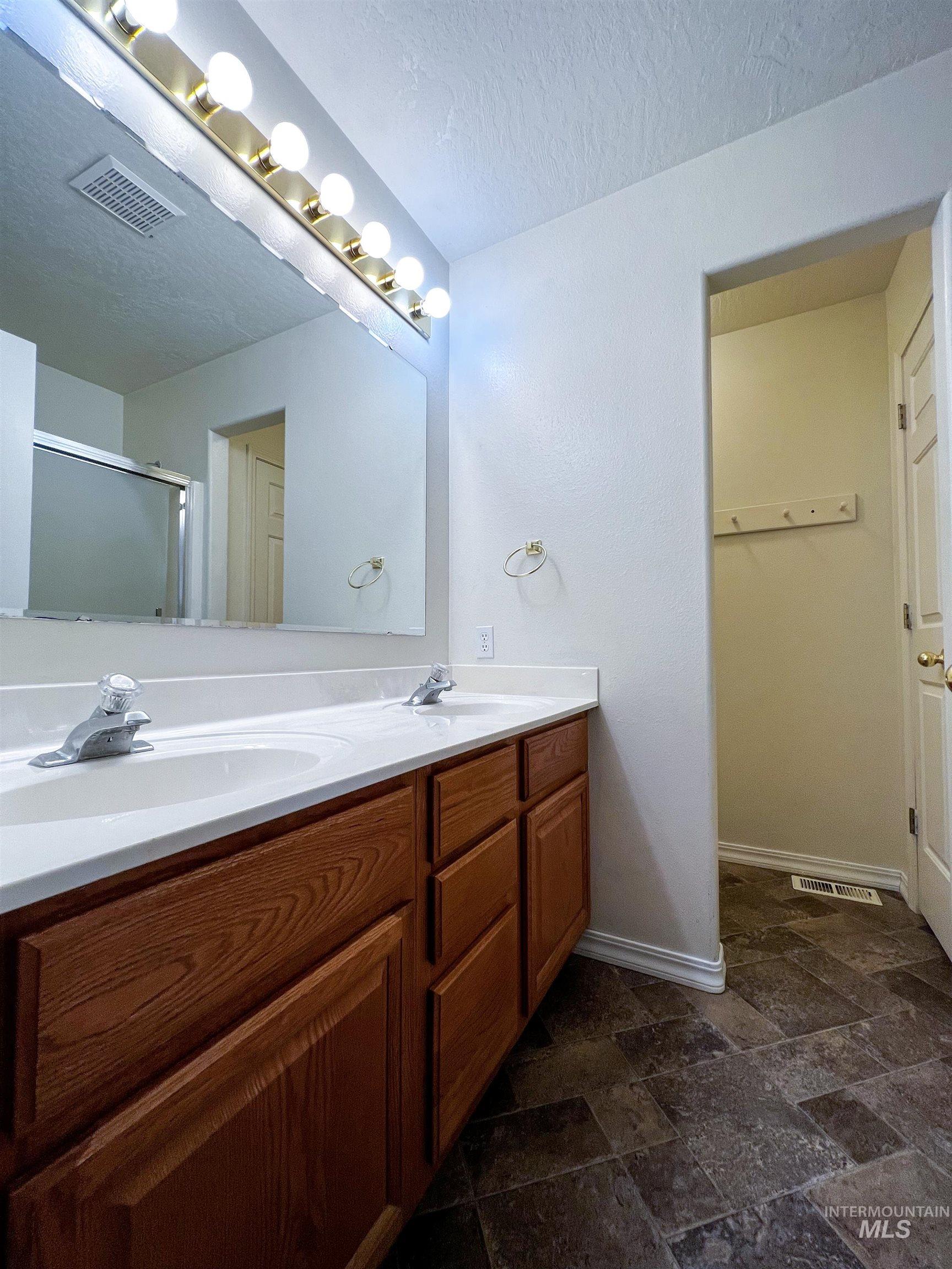 875 Hughes Drive Property Photo 18