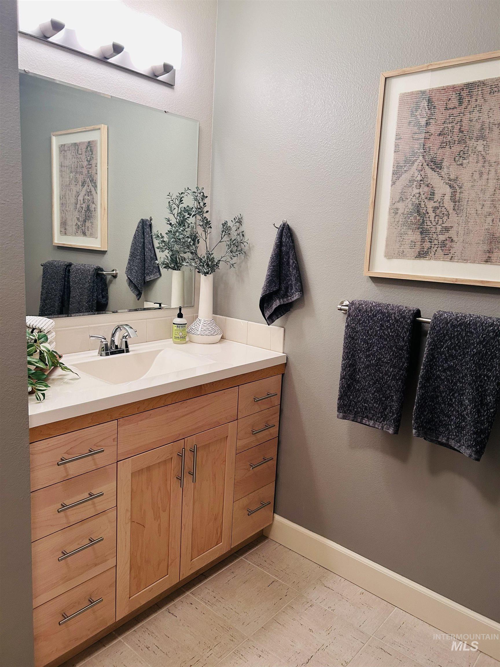 406 S 13th Property Photo 10