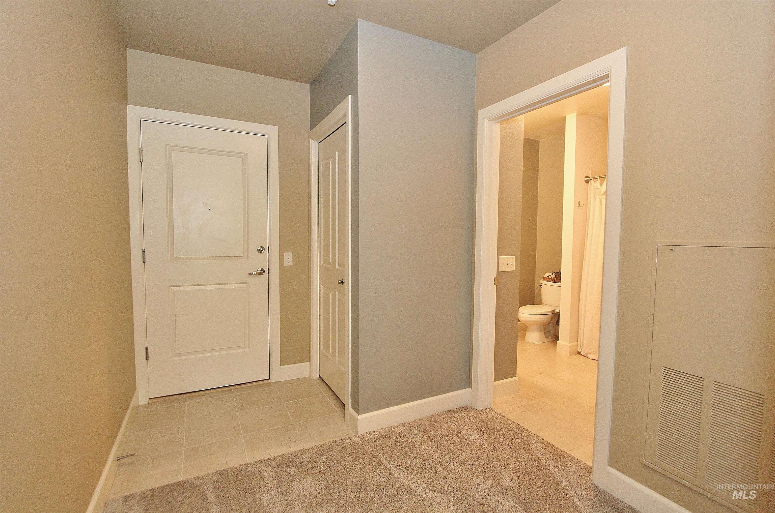 406 S 13th Property Photo 13