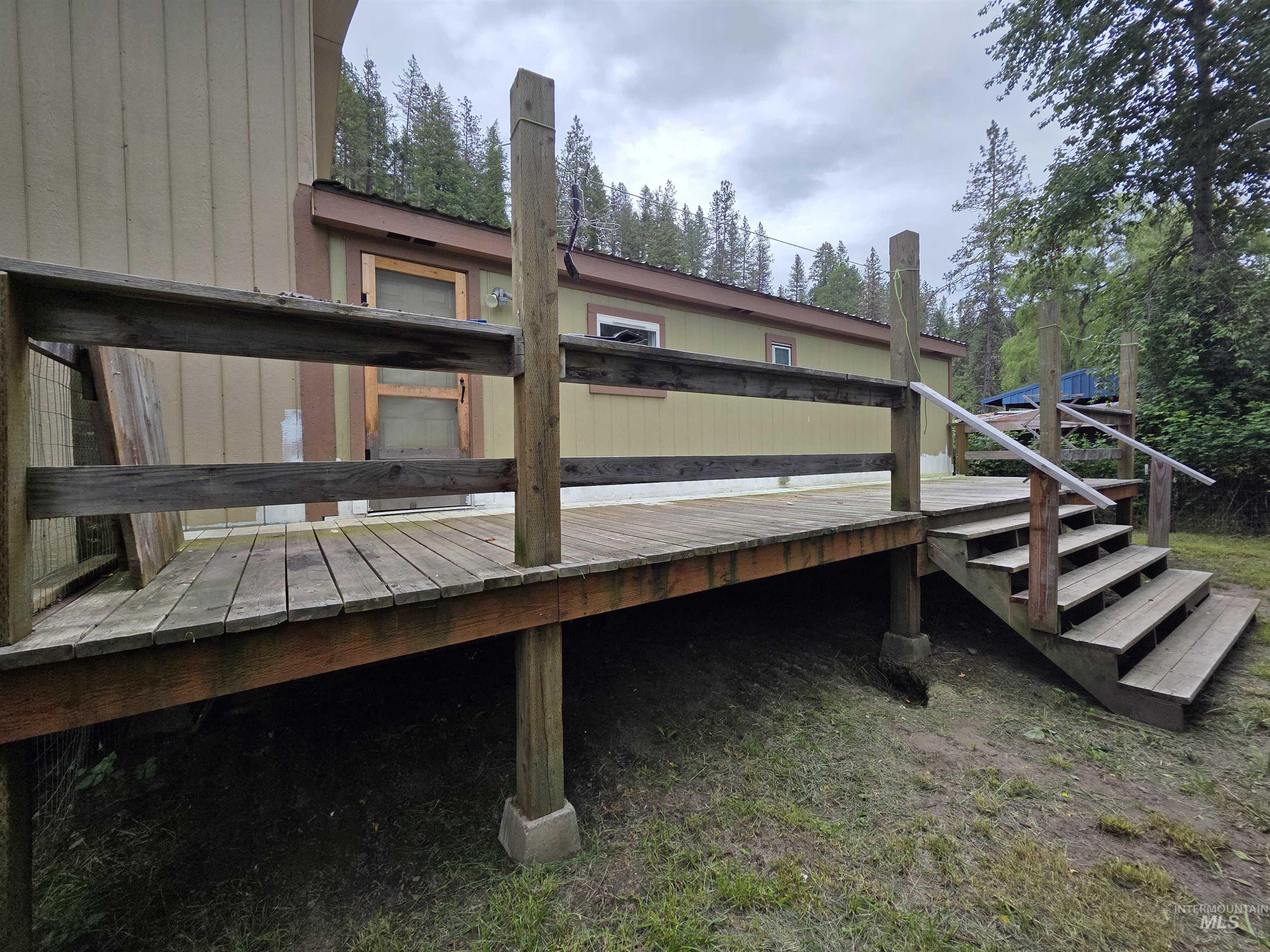 3745 Hwy 13 Property Photo 6