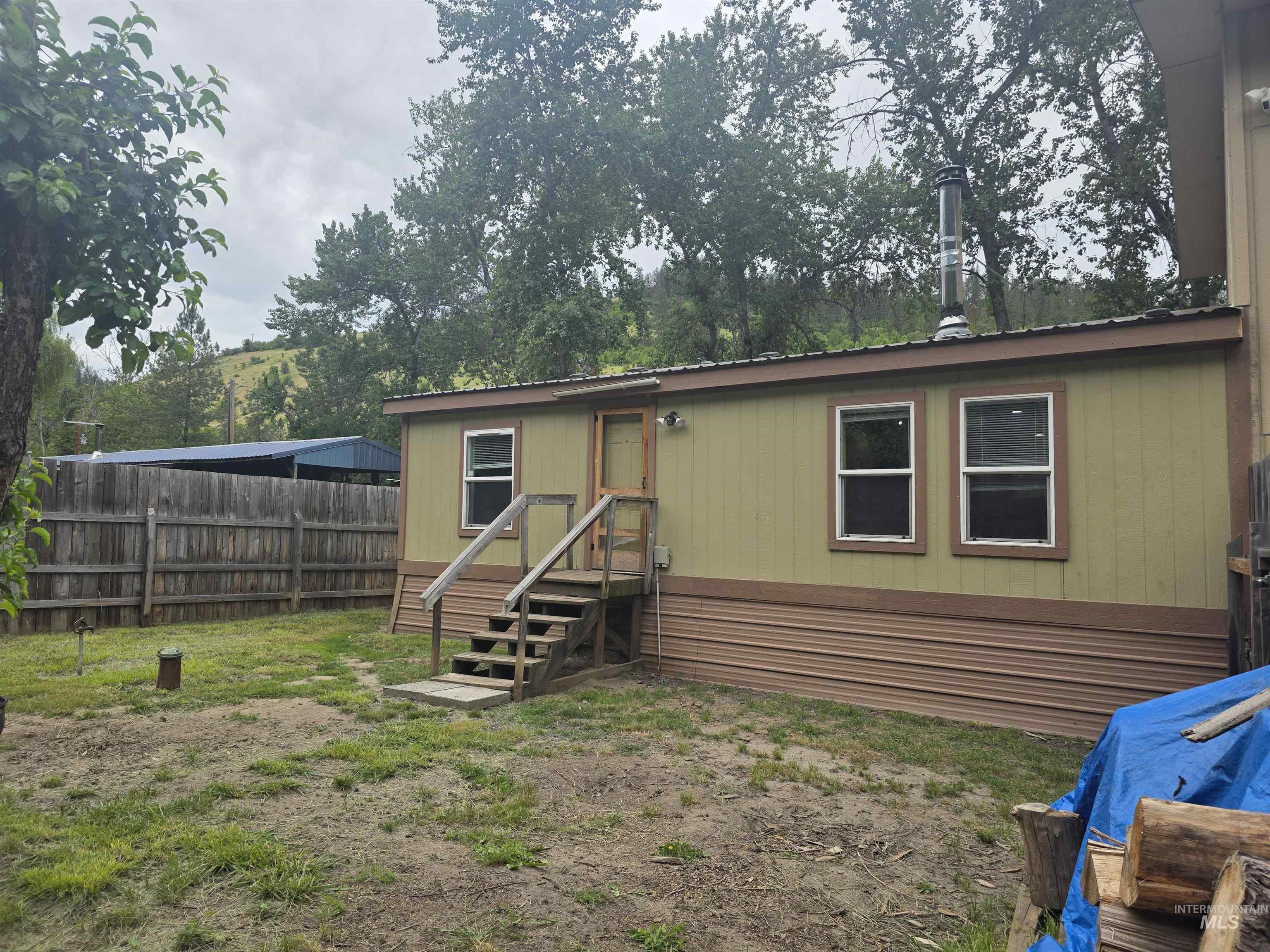 3745 Hwy 13 Property Photo 8