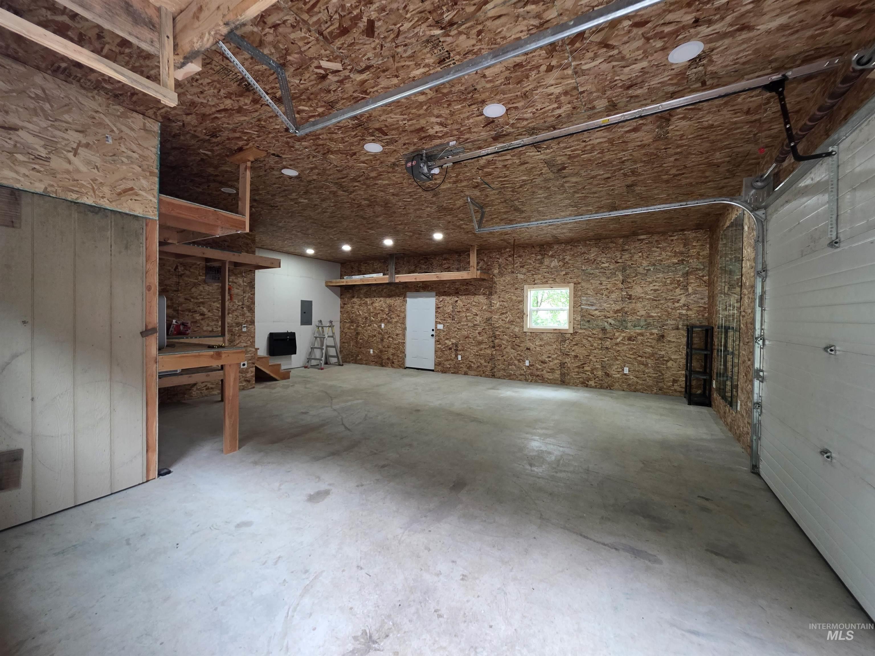 3745 Hwy 13 Property Photo 32