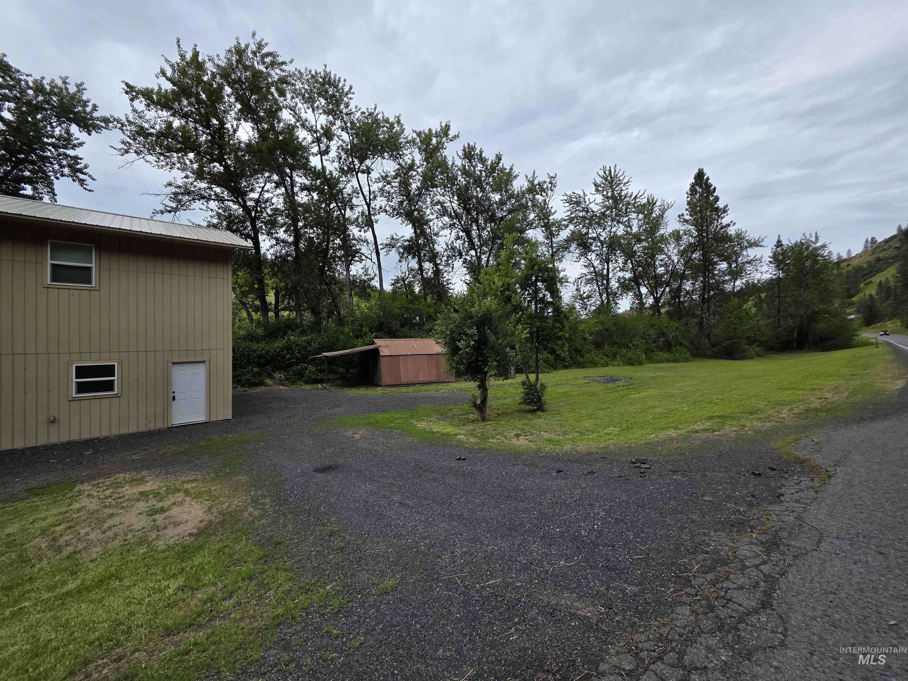 3745 Hwy 13 Property Photo 41