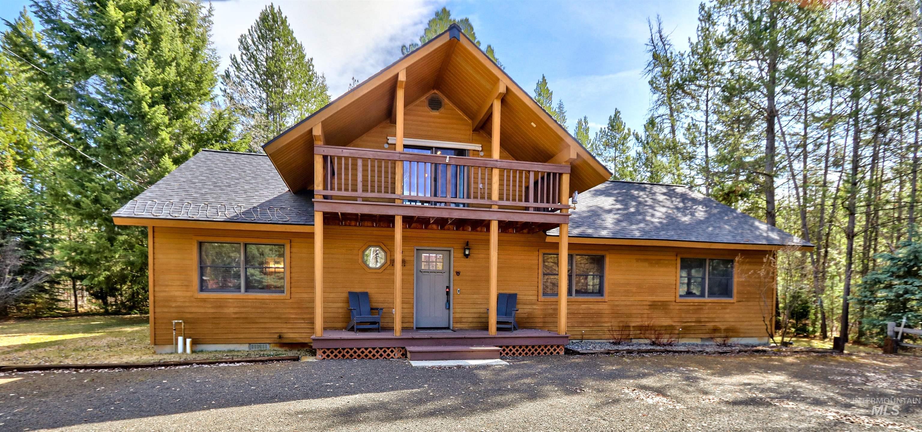 12712 Hereford Property Photo 2