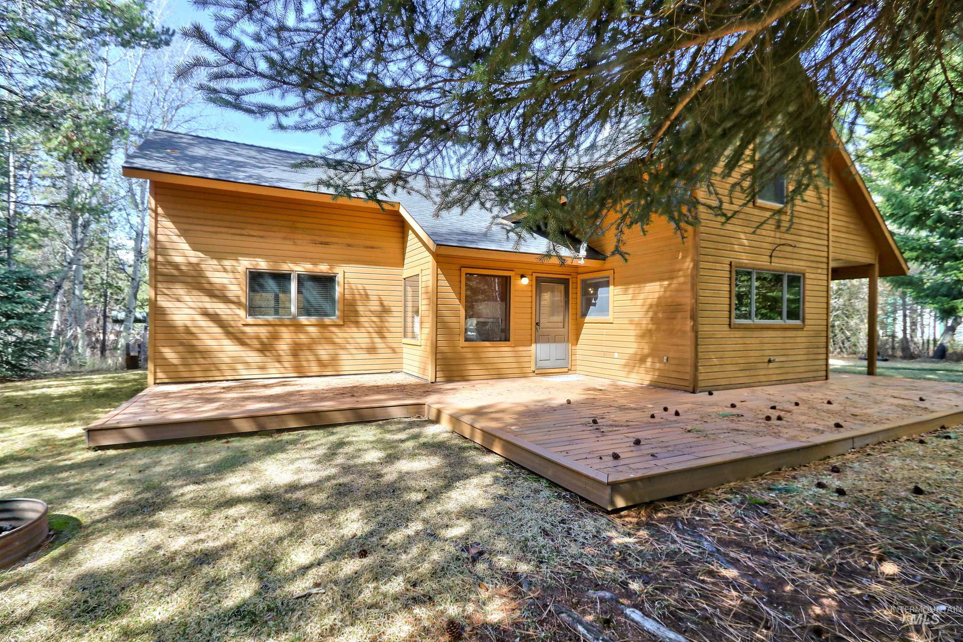 12712 Hereford Property Photo 6