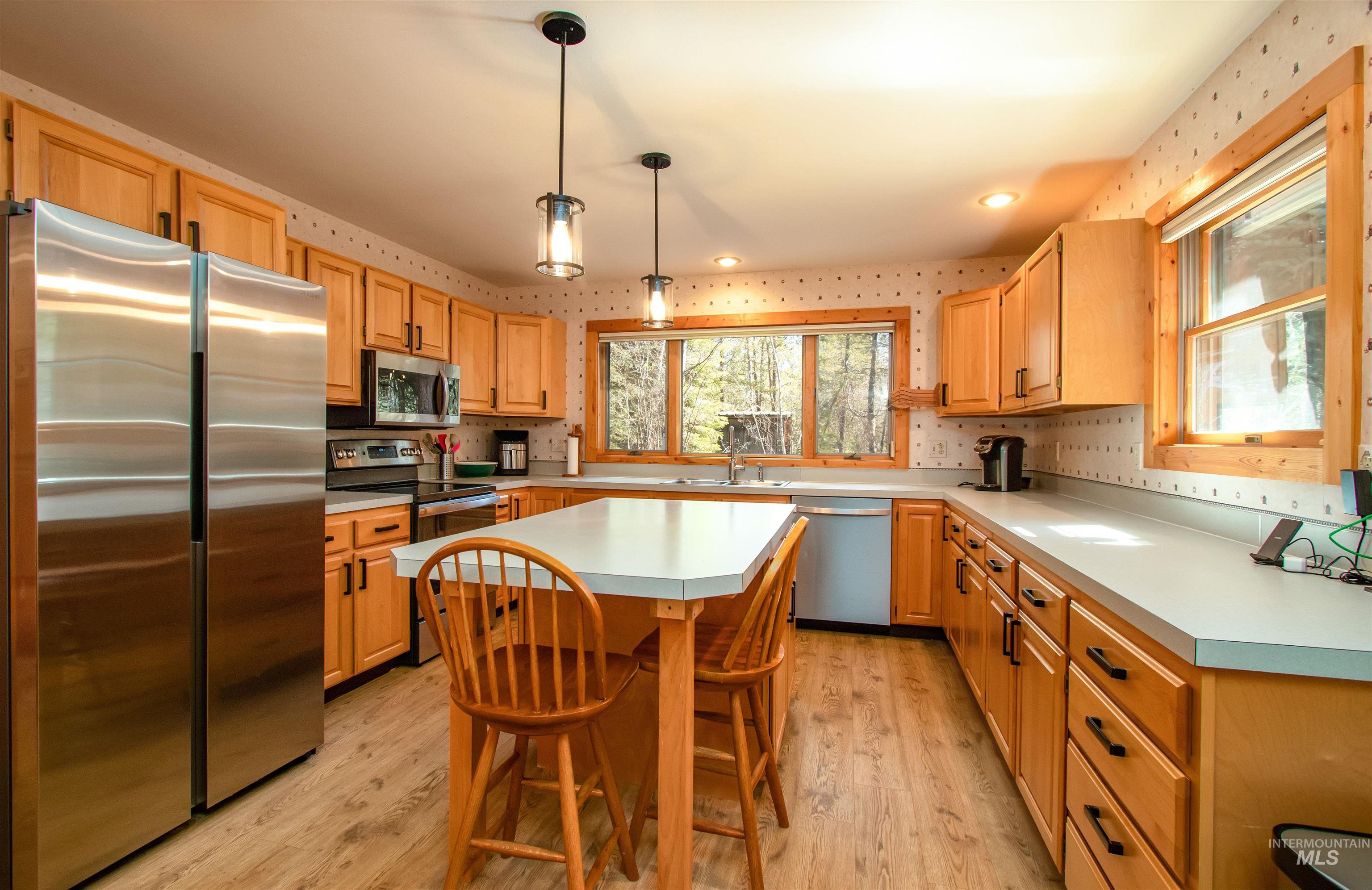 12712 Hereford Property Photo 15