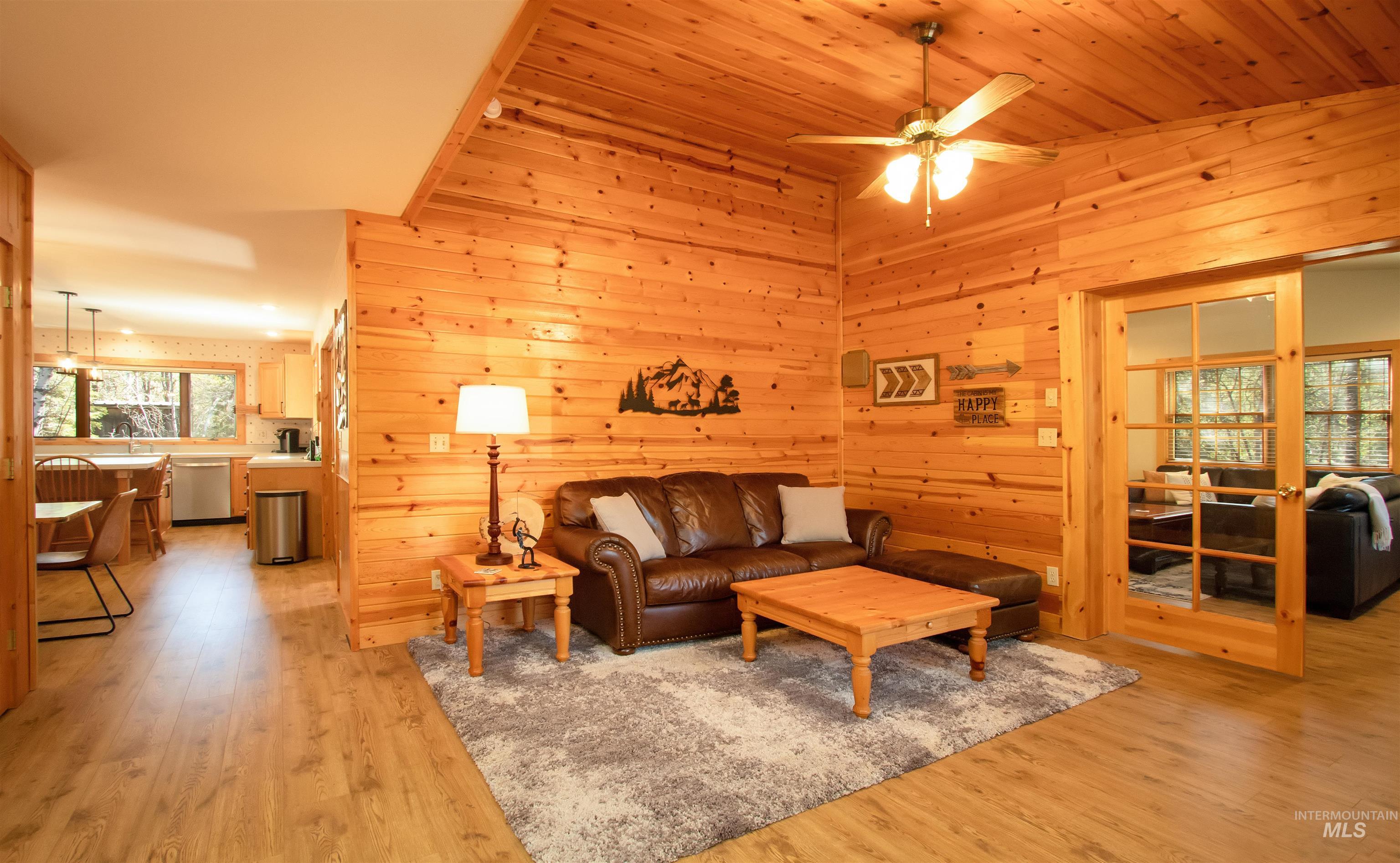 12712 Hereford Property Photo 21