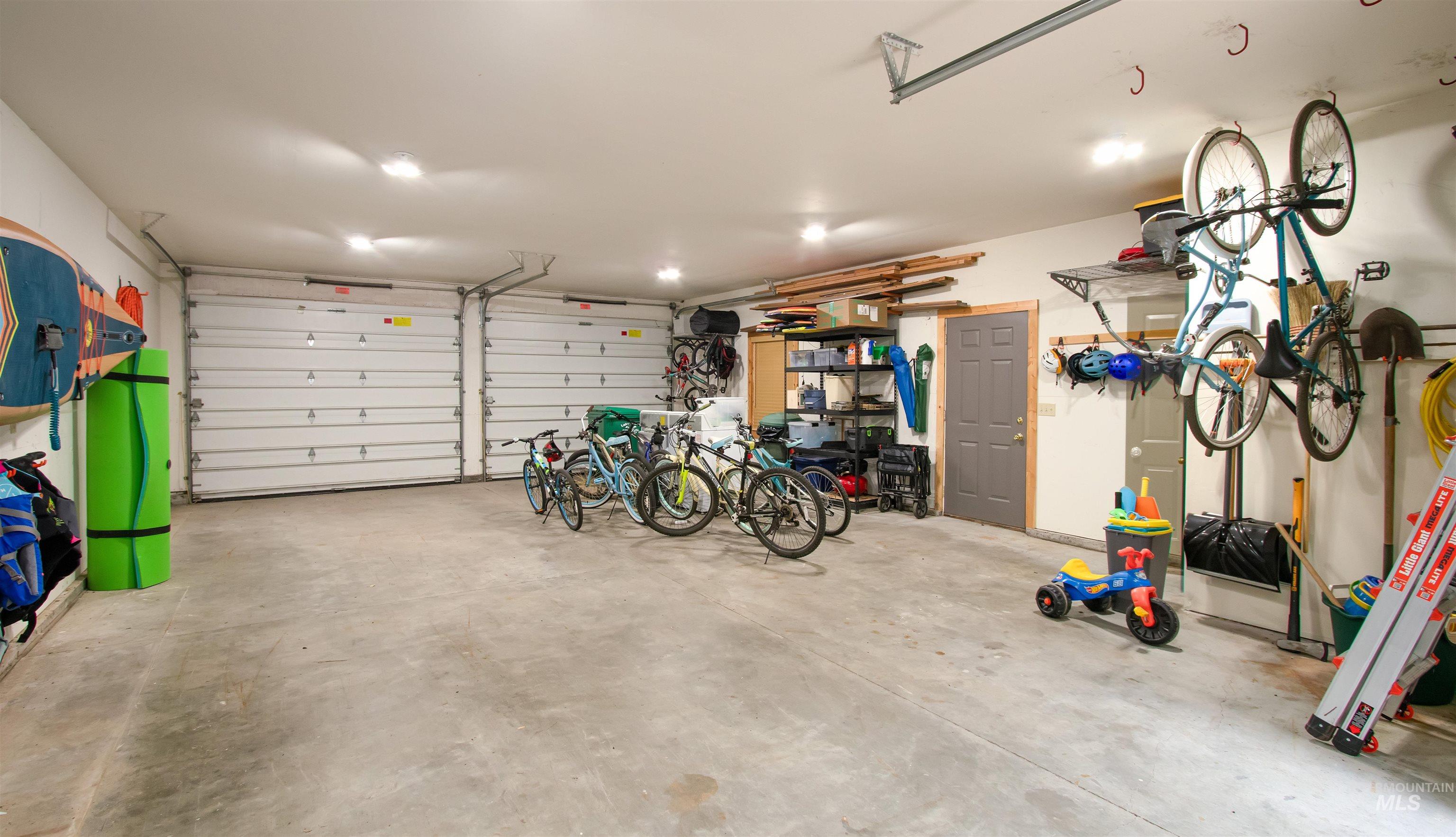 12712 Hereford Property Photo 31