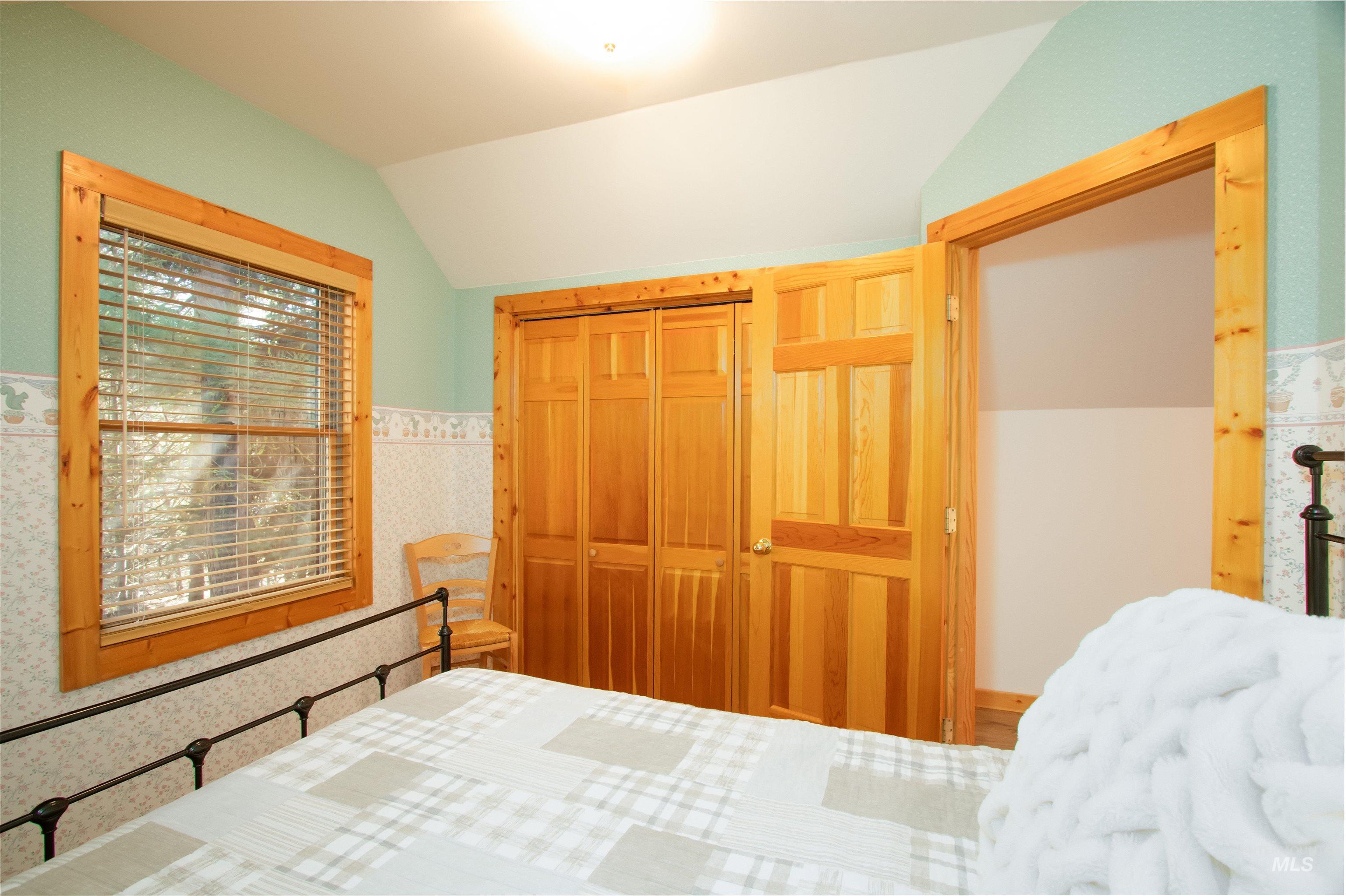 12712 Hereford Property Photo 40