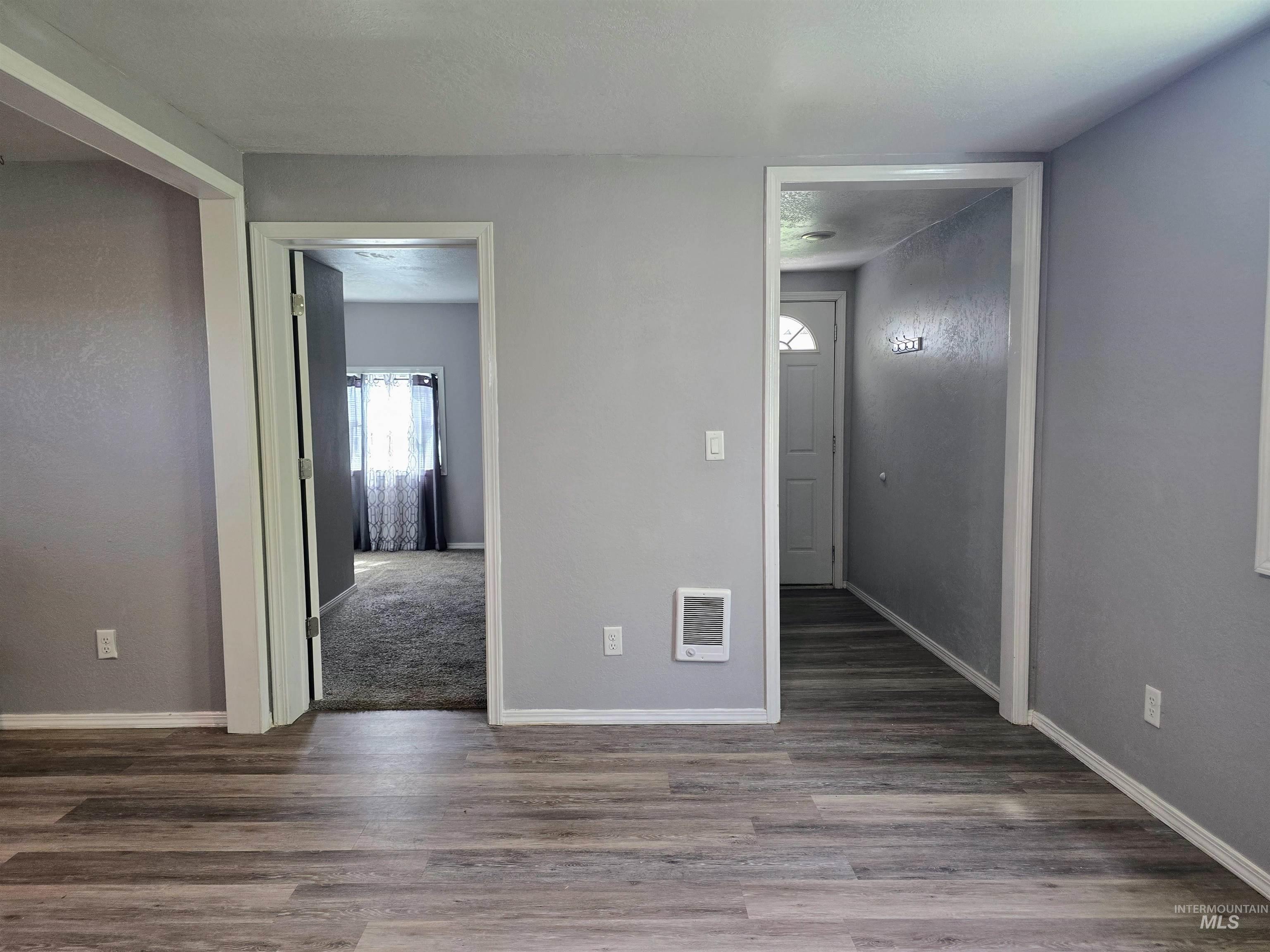 516 W Avenue C Property Photo 22