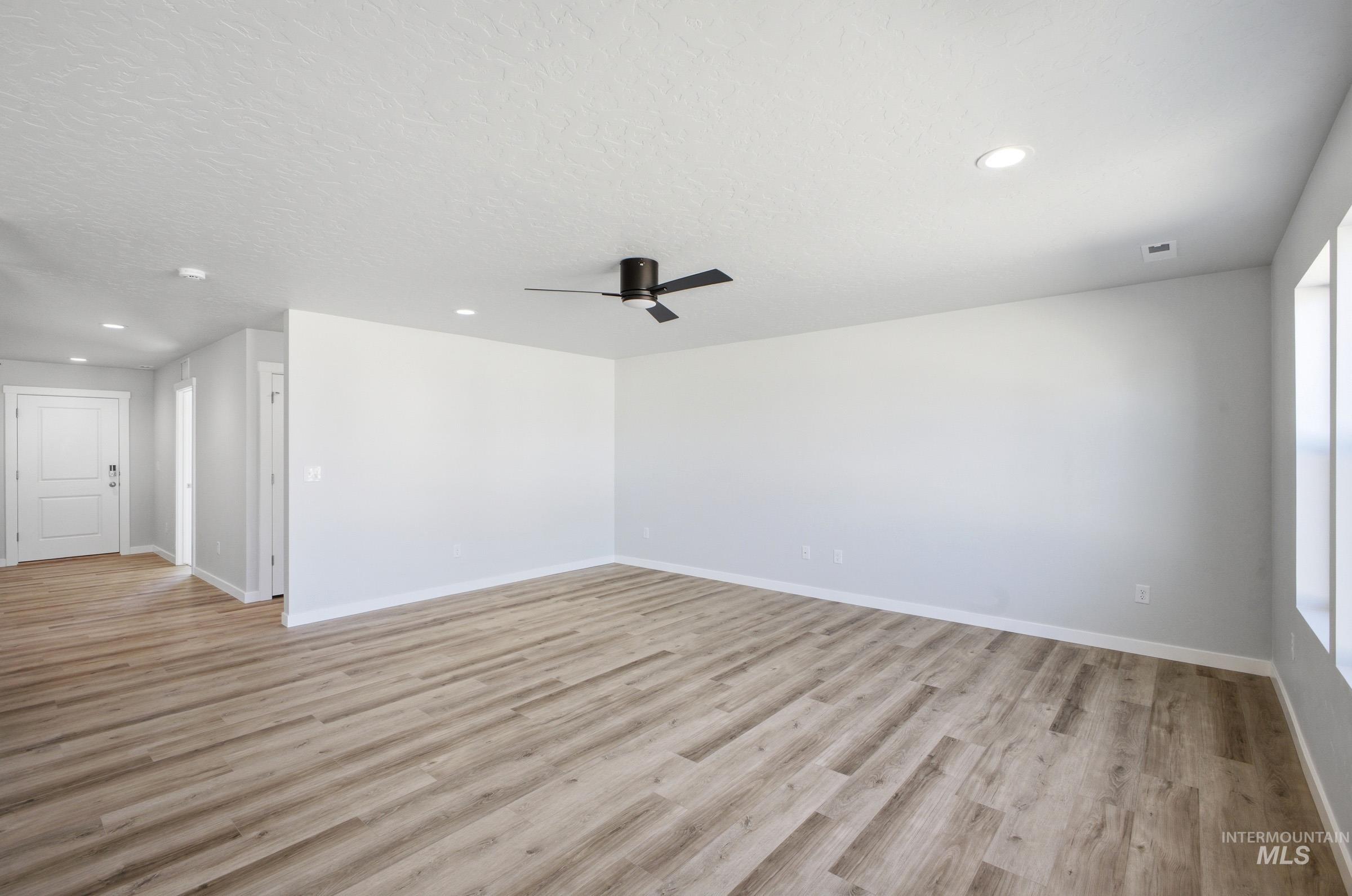 8179 E Cool River Lp Property Photo 7