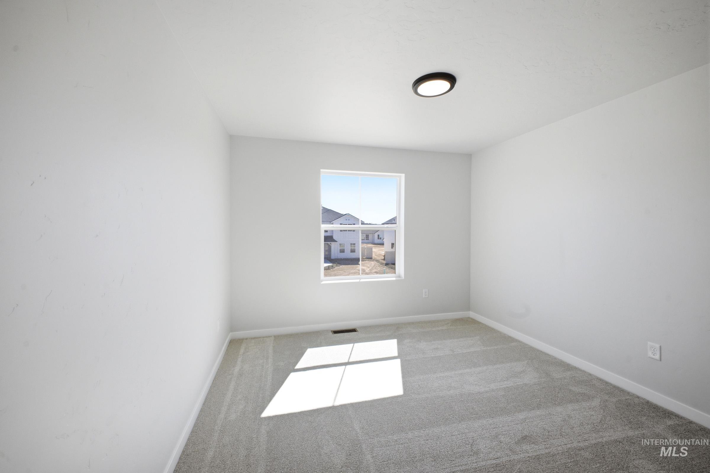 8179 E Cool River Lp Property Photo 13