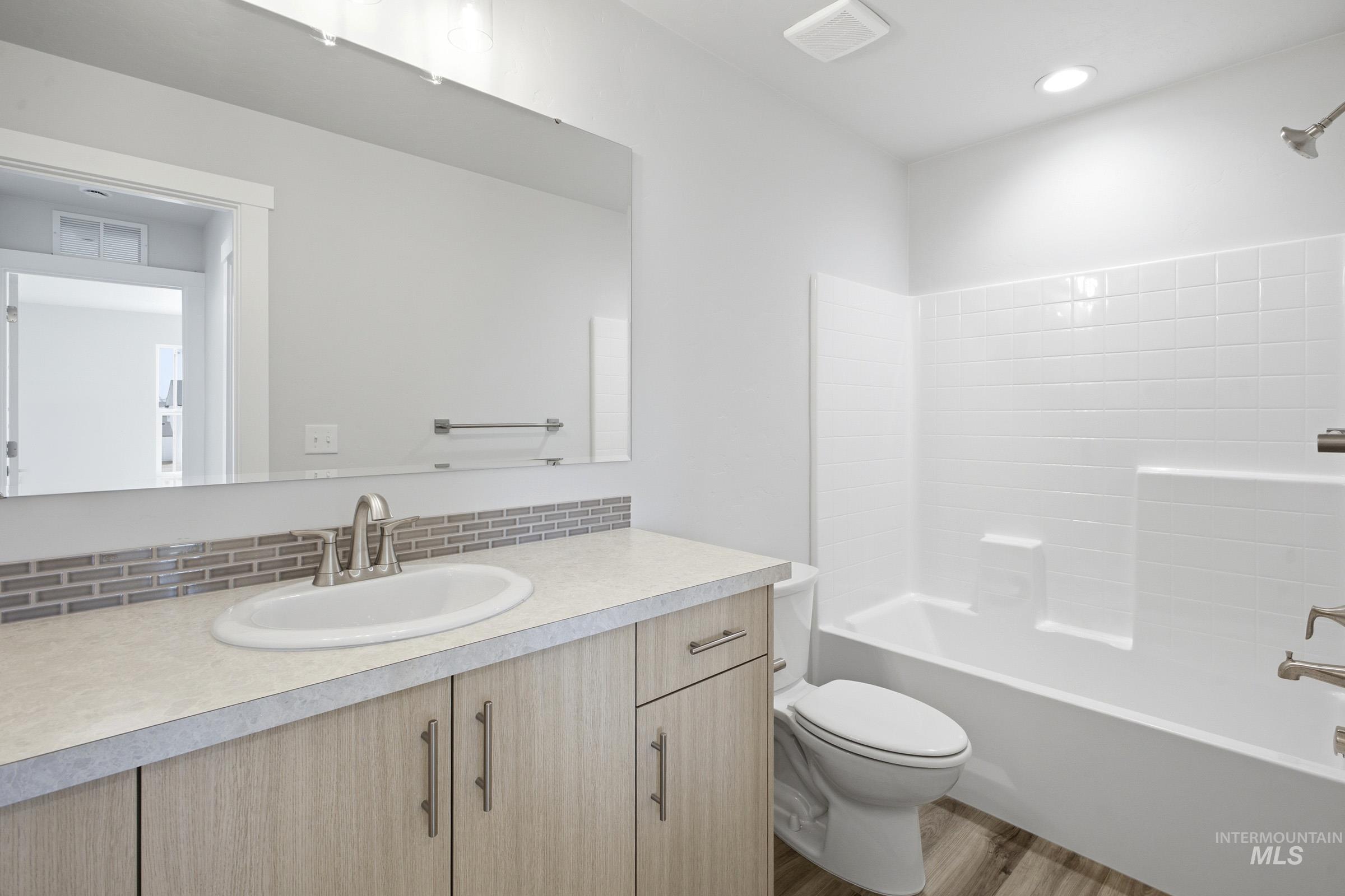 8179 E Cool River Lp Property Photo 16
