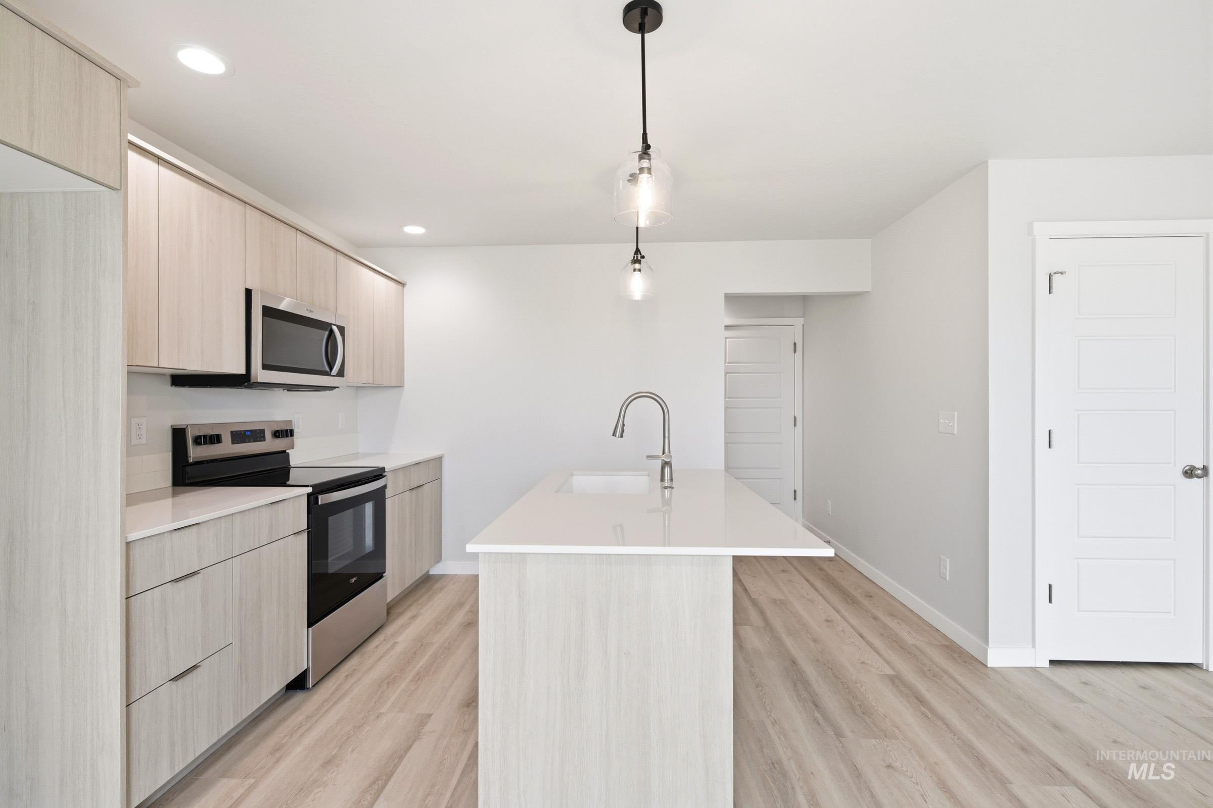 10776 Rutland St Property Photo 4