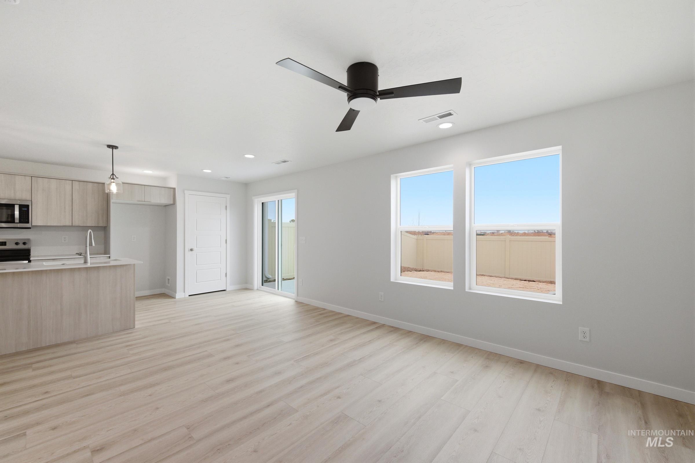 10784 Rutland St Property Photo 9