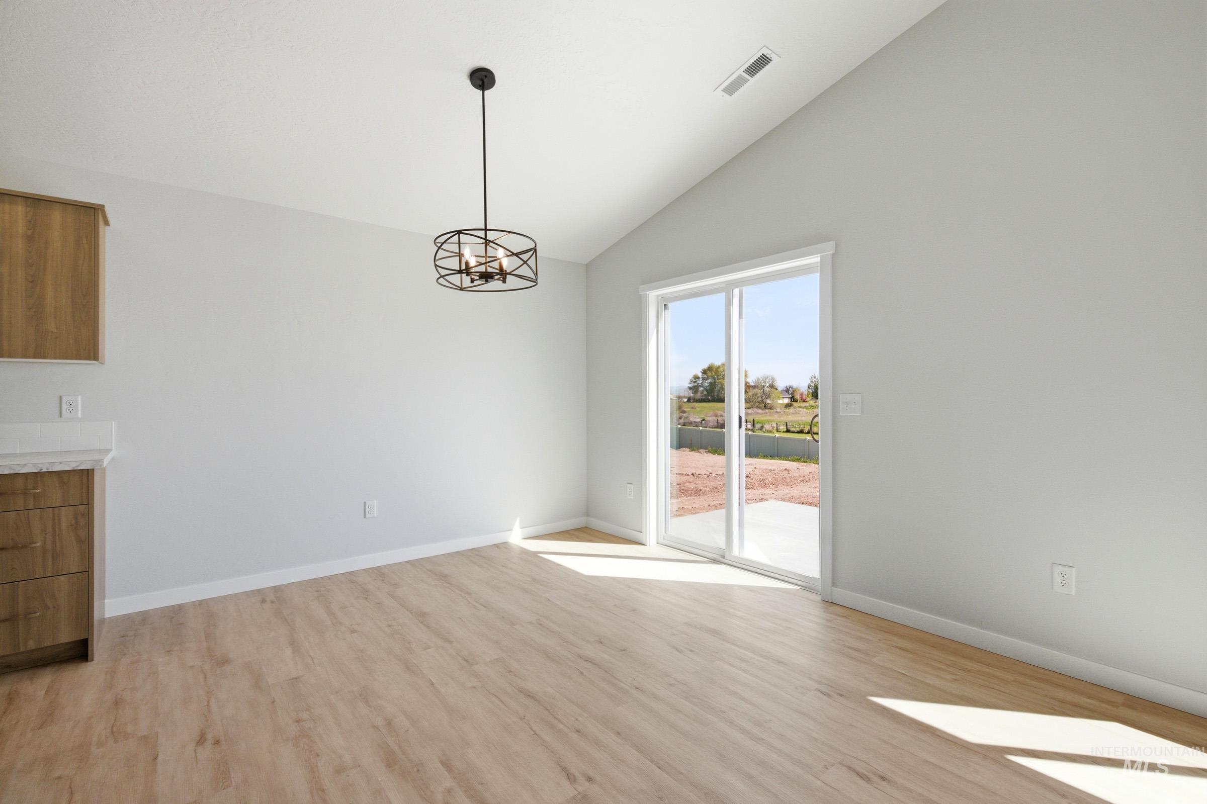 604 Rosemary Ave Property Photo 6