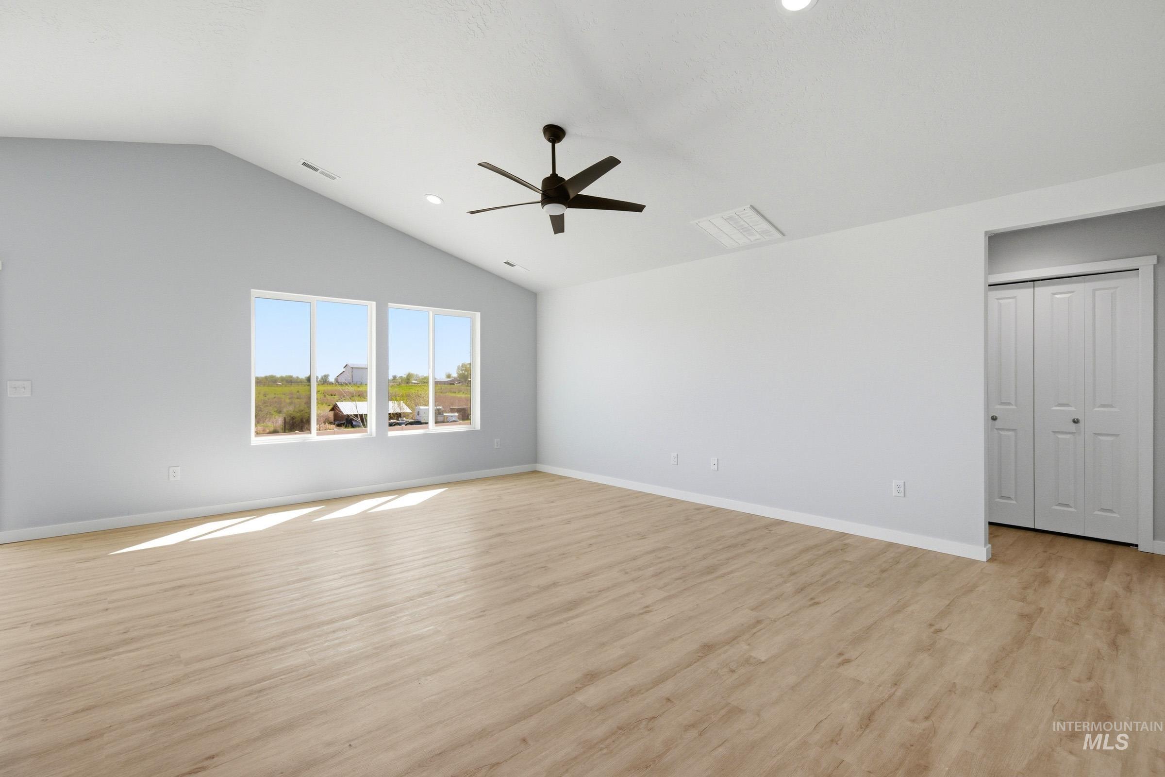 604 Rosemary Ave Property Photo 9