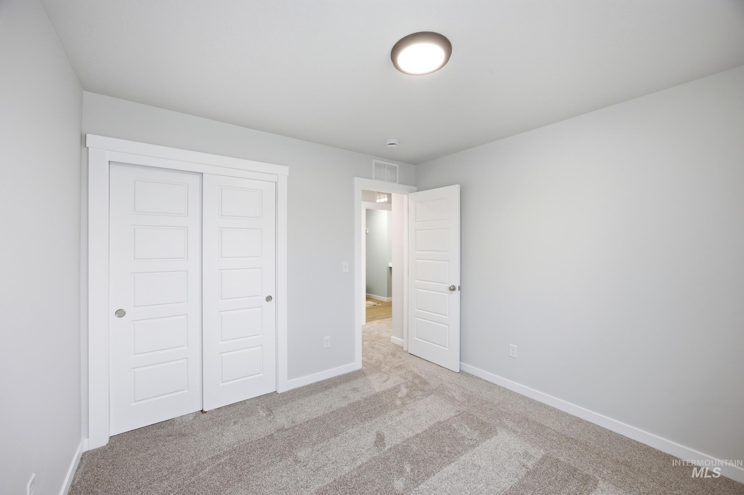 2135 S Border Way Property Photo 31